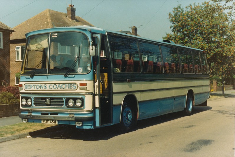 Reptons Coaches