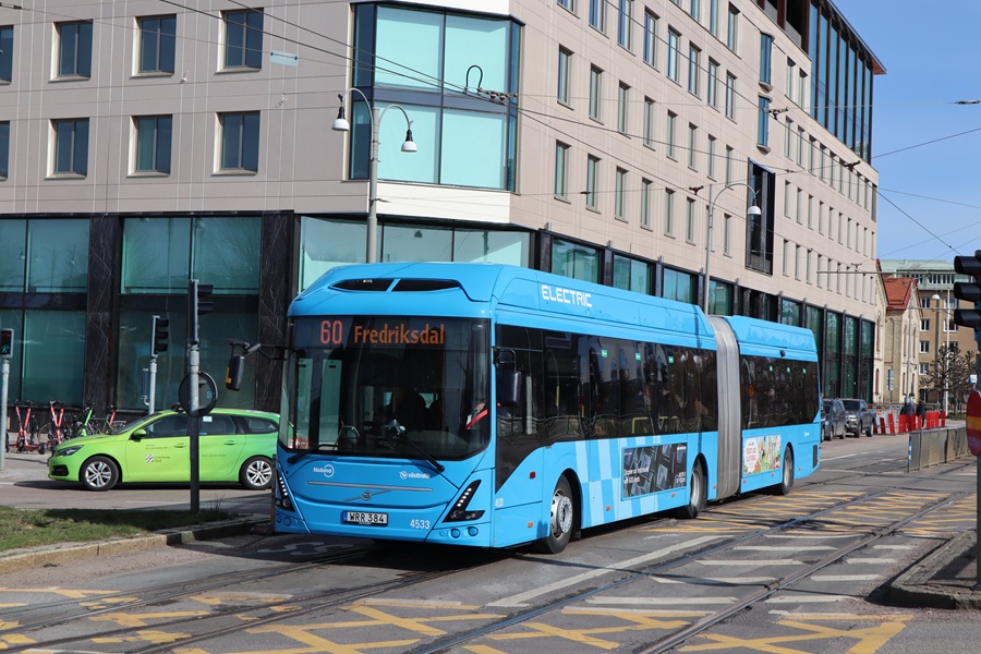 DfT must do more on bus service improvement agenda, NAO report says