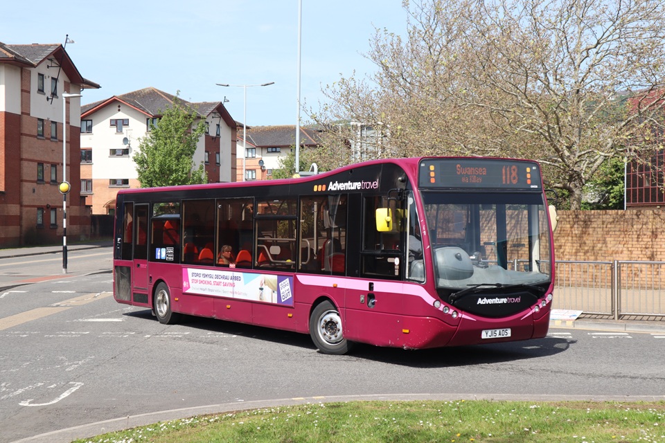 Bus franchising contracts in Wales to be from two vehicles in size