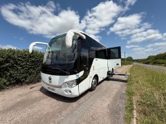 2018 Yutong TC9, Euro 6, 35 leather reclining seats with side wheelchair lift