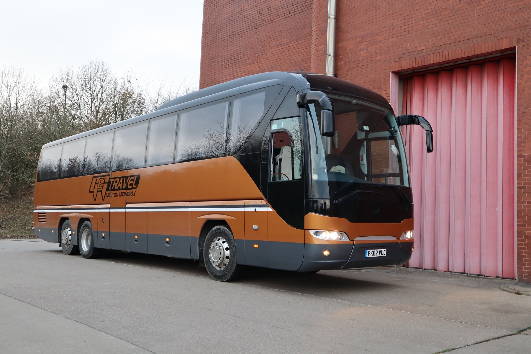 G&G Travel of Melton Mowbray Neoplan Tourliner