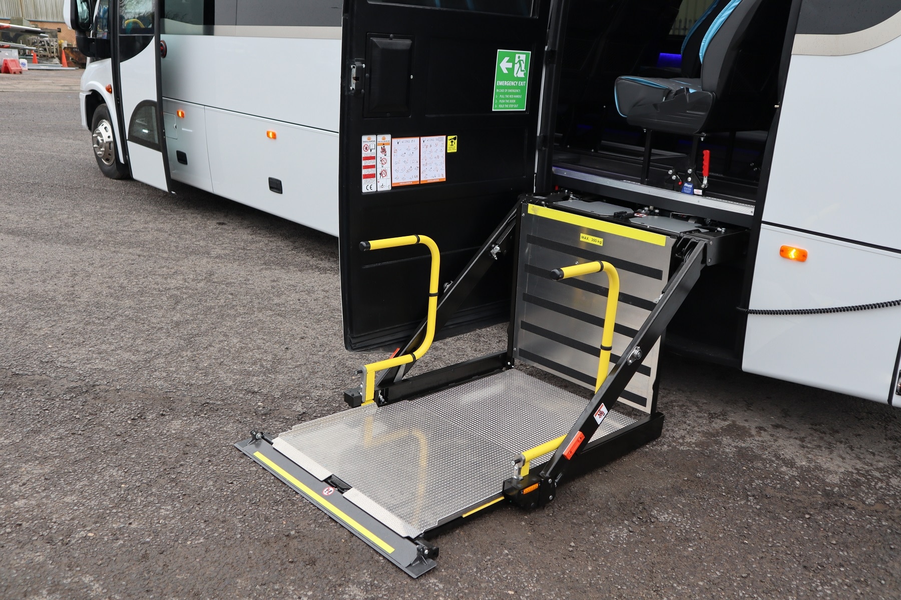 Ilesbus Glance PSVAR specification includes D'Hollandia lift