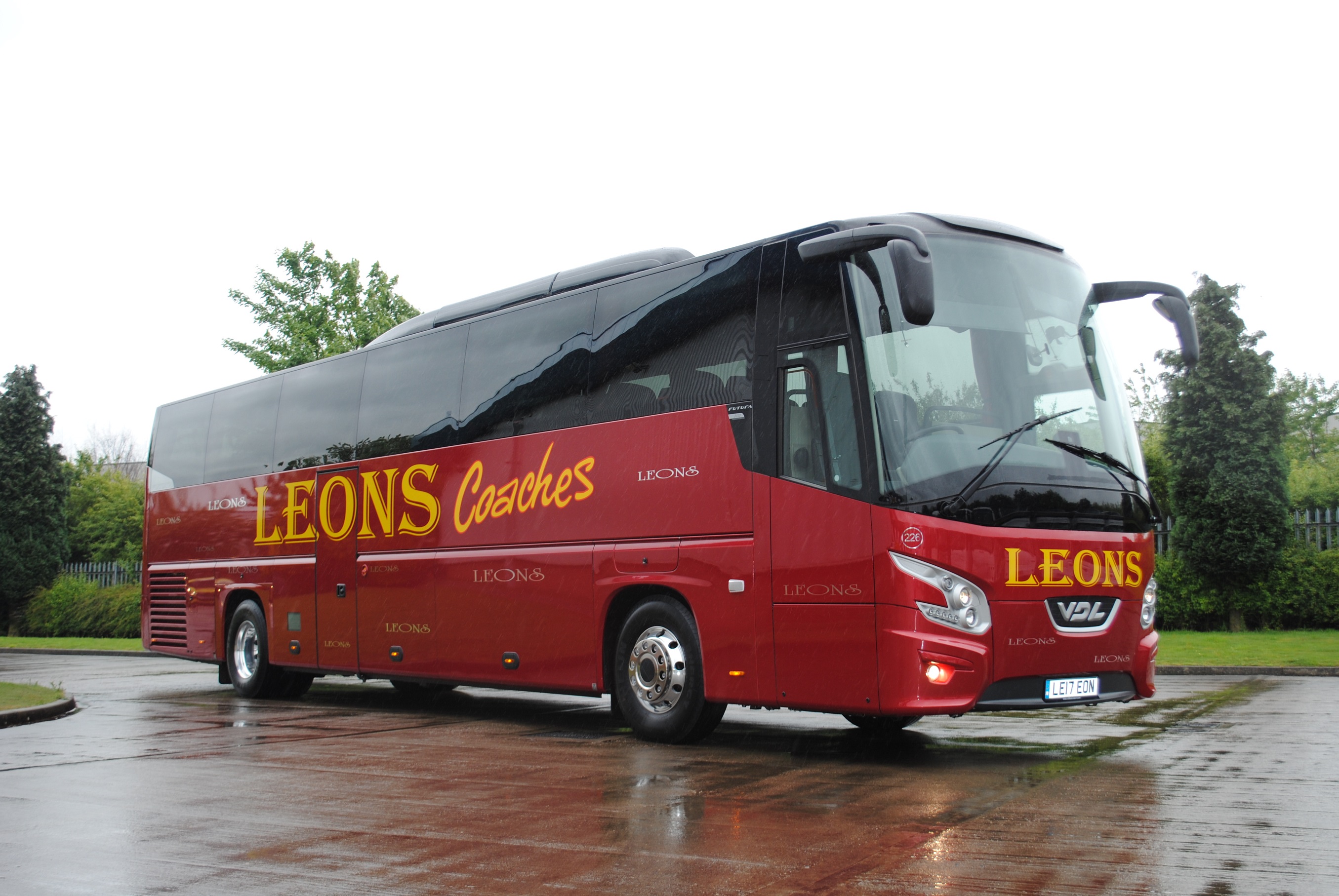 Leons Coaches VDL Futura FHD2