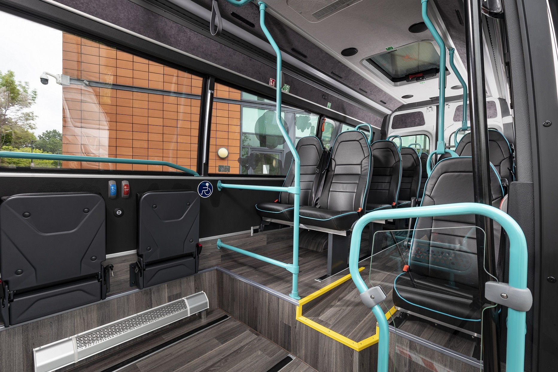 EVM e-Cityline interior