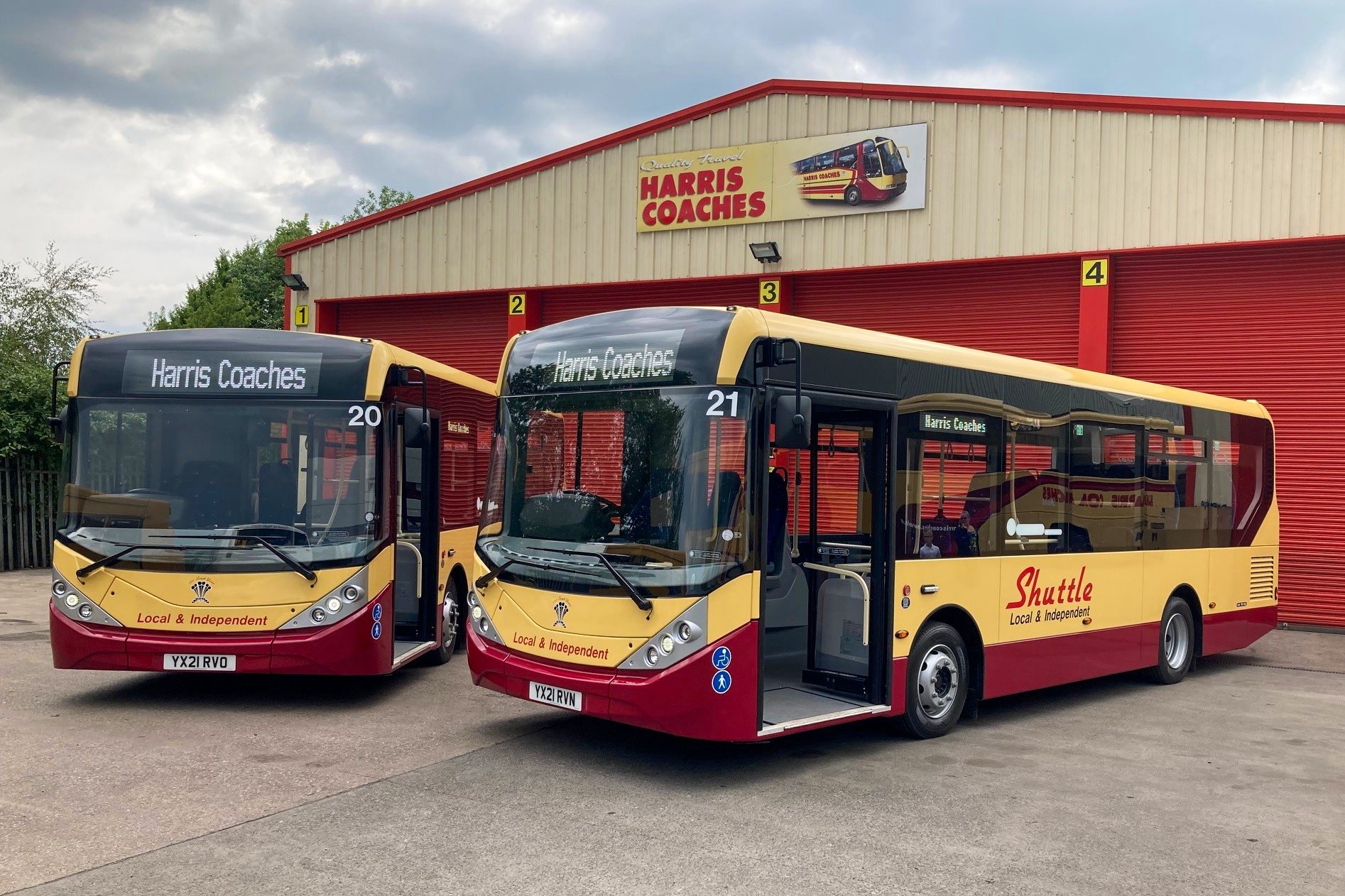 Harris Coaches Alexander Dennis Enviro200s