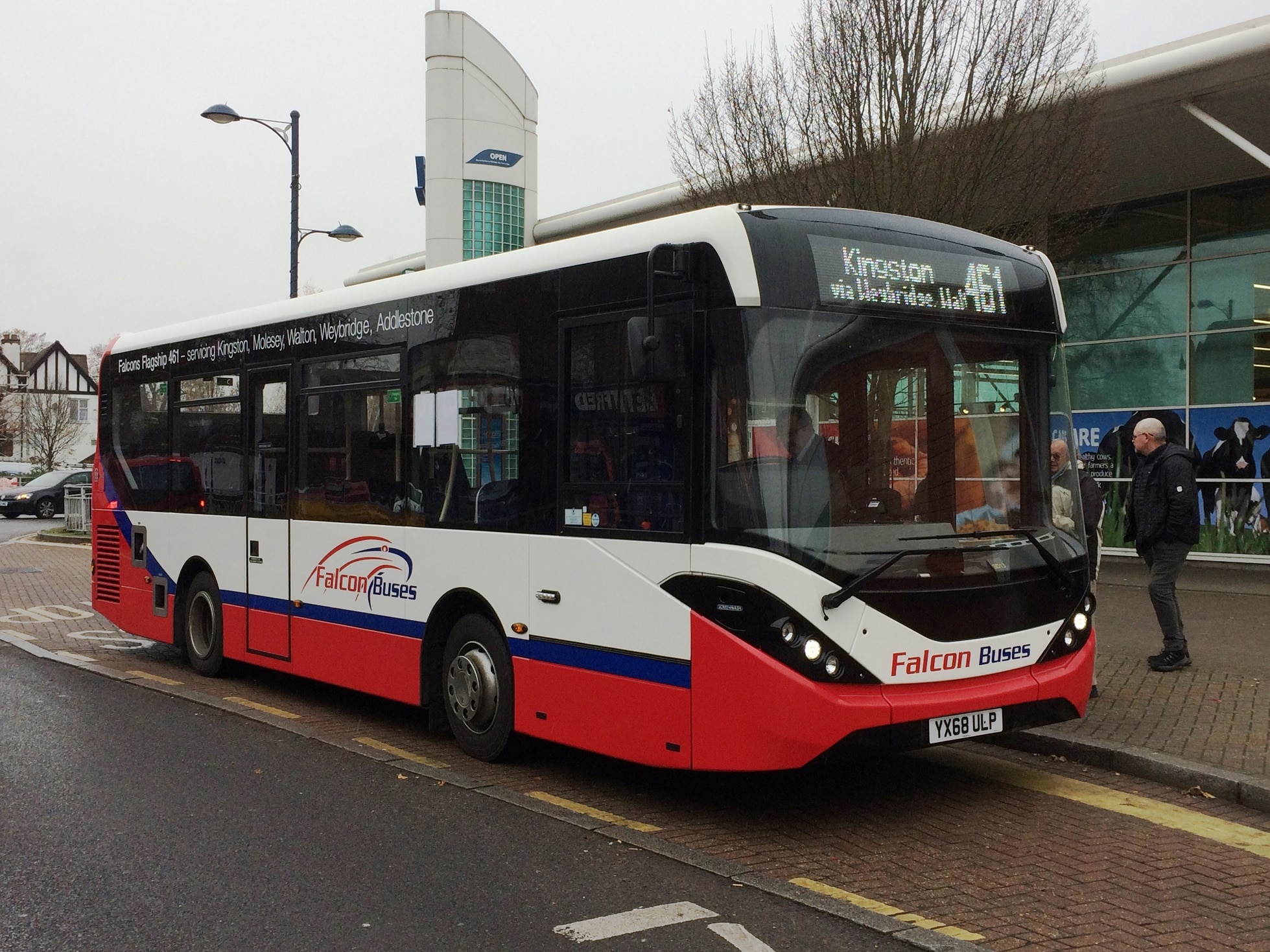 Falcon Coaches in talks with Arriva about Guildford business