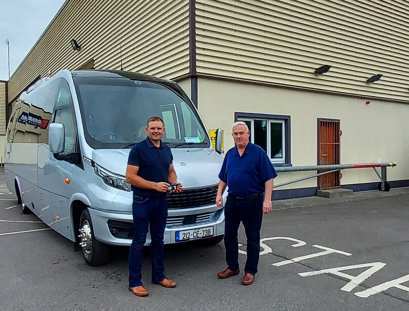 Scales Coaches takes delivery of an UNVI Compa