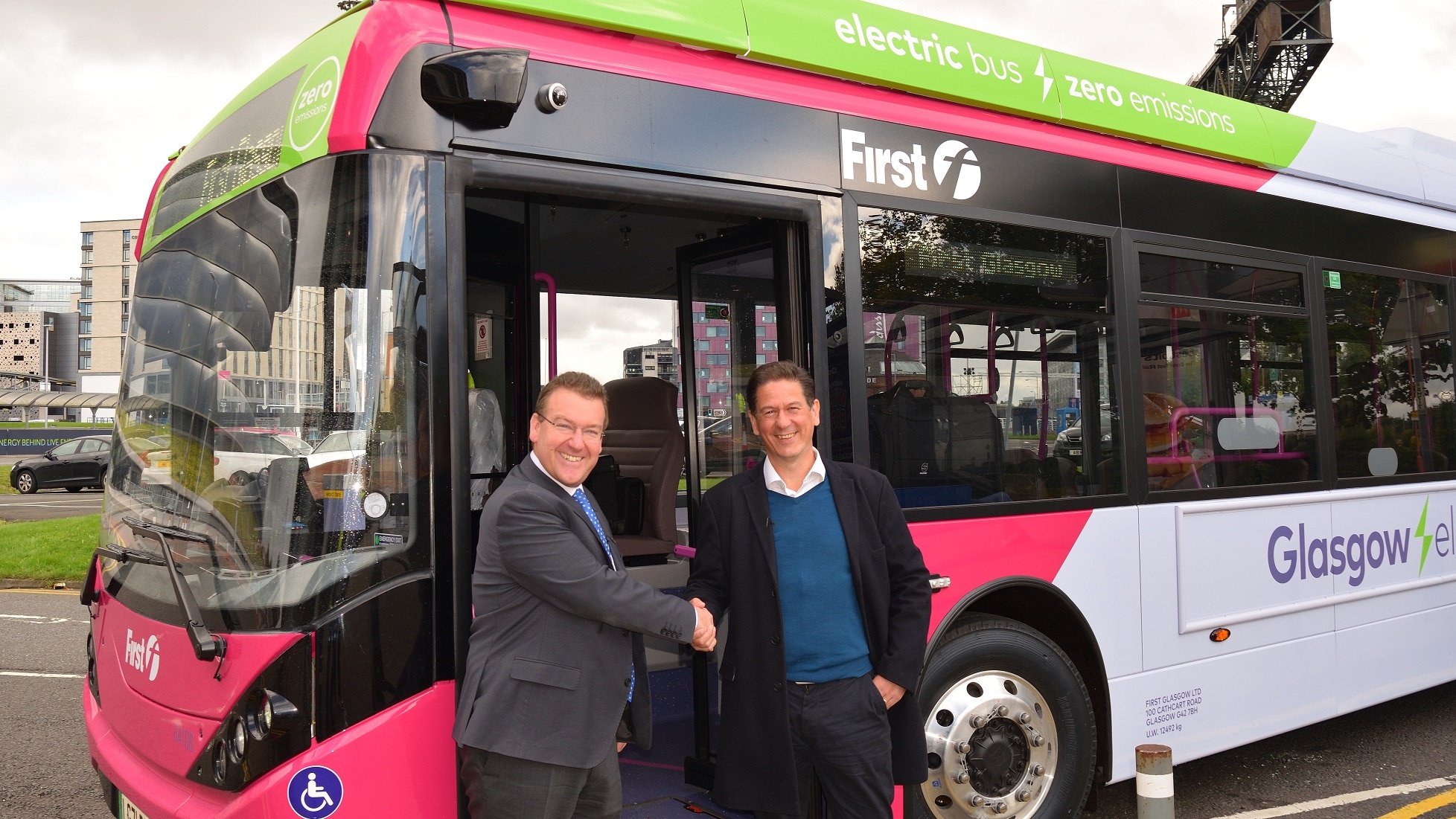 First Bus and Hitachi Europe enter strategic partnership