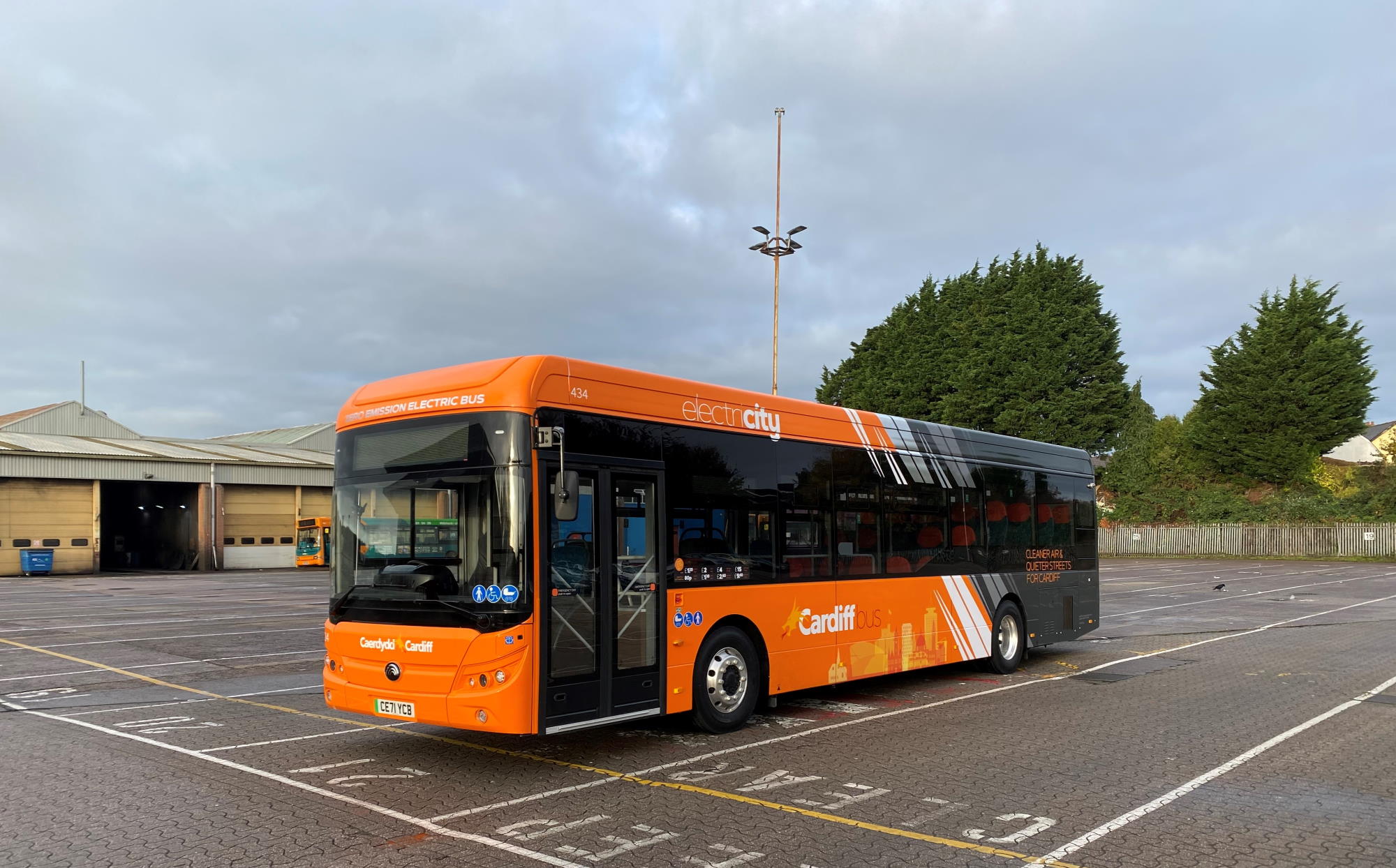 First full electric buses for Cardiff Bus