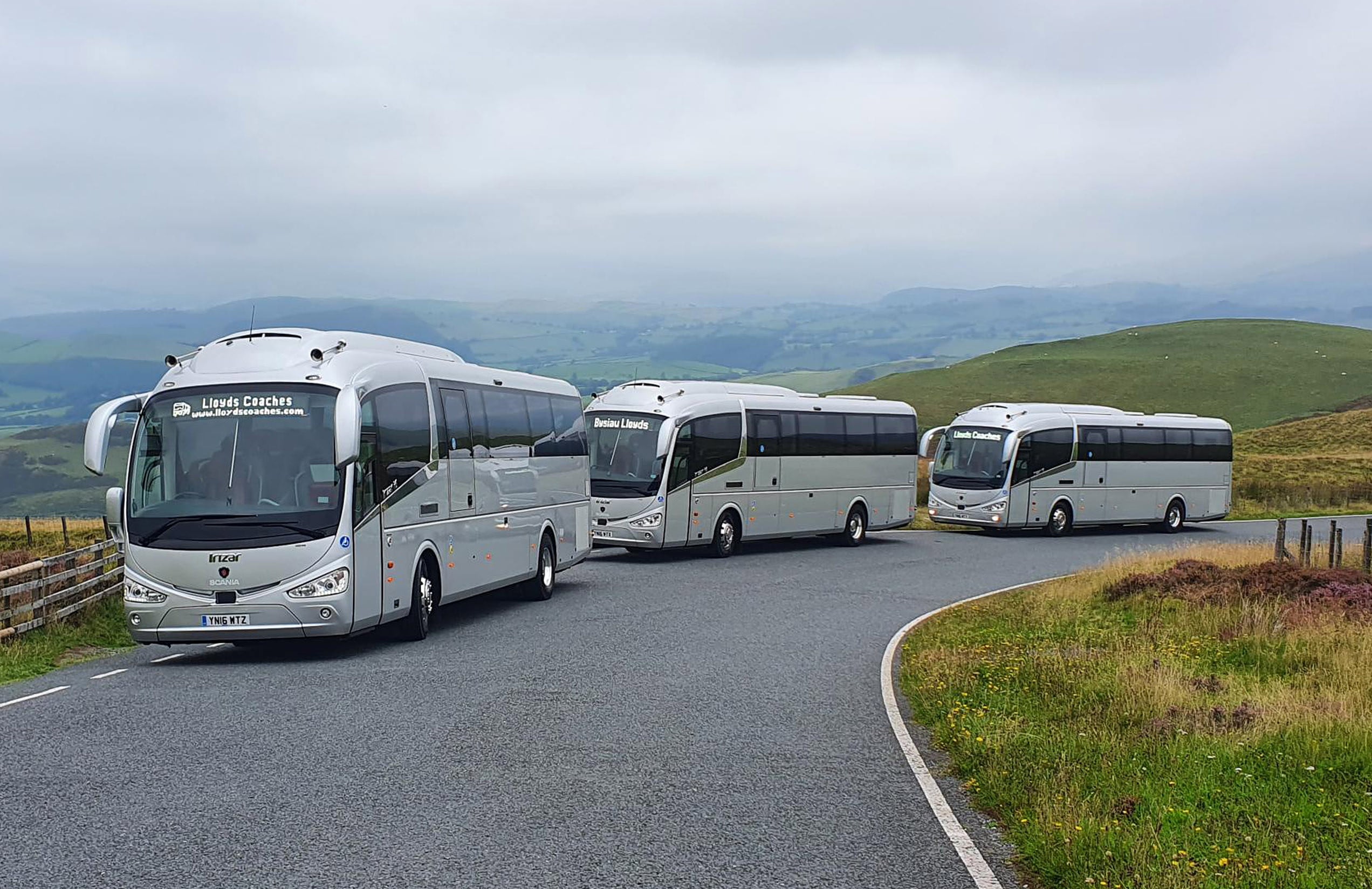 Irizar i6 Lloyds Coaches