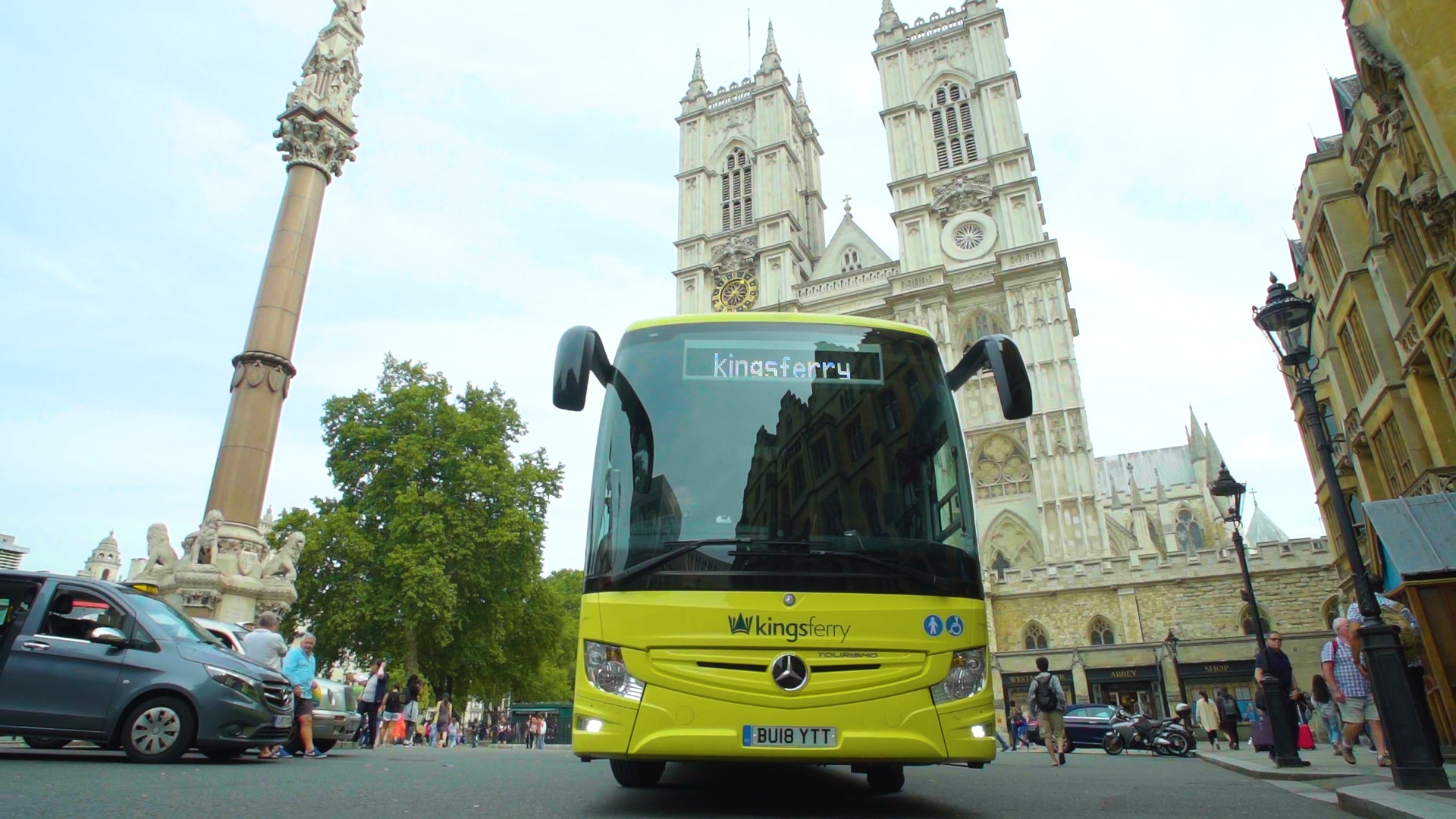 London commuter coach market decline between 2019 and 2022