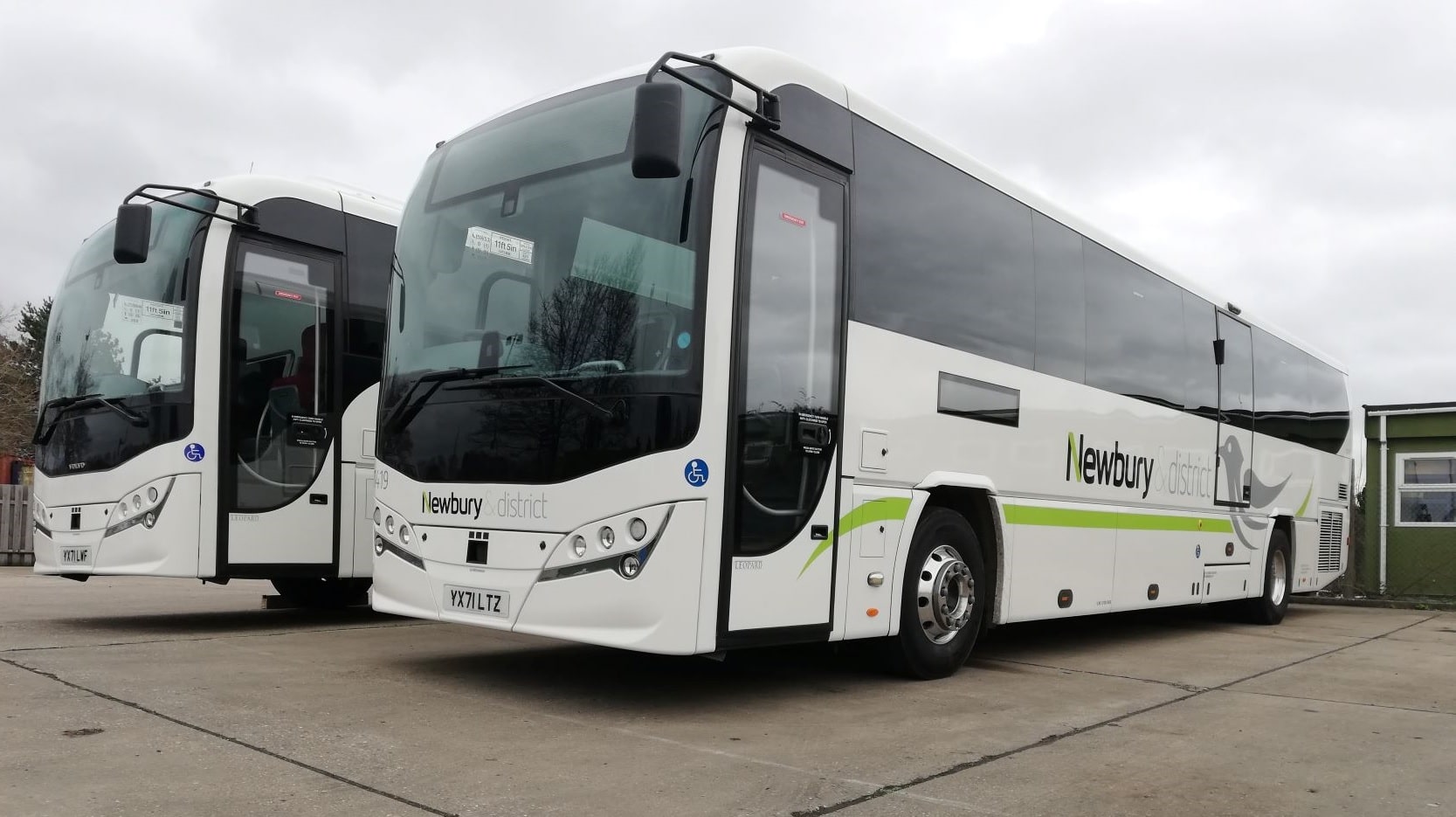 Newbury and District Plaxton Leopard Volvo B8R