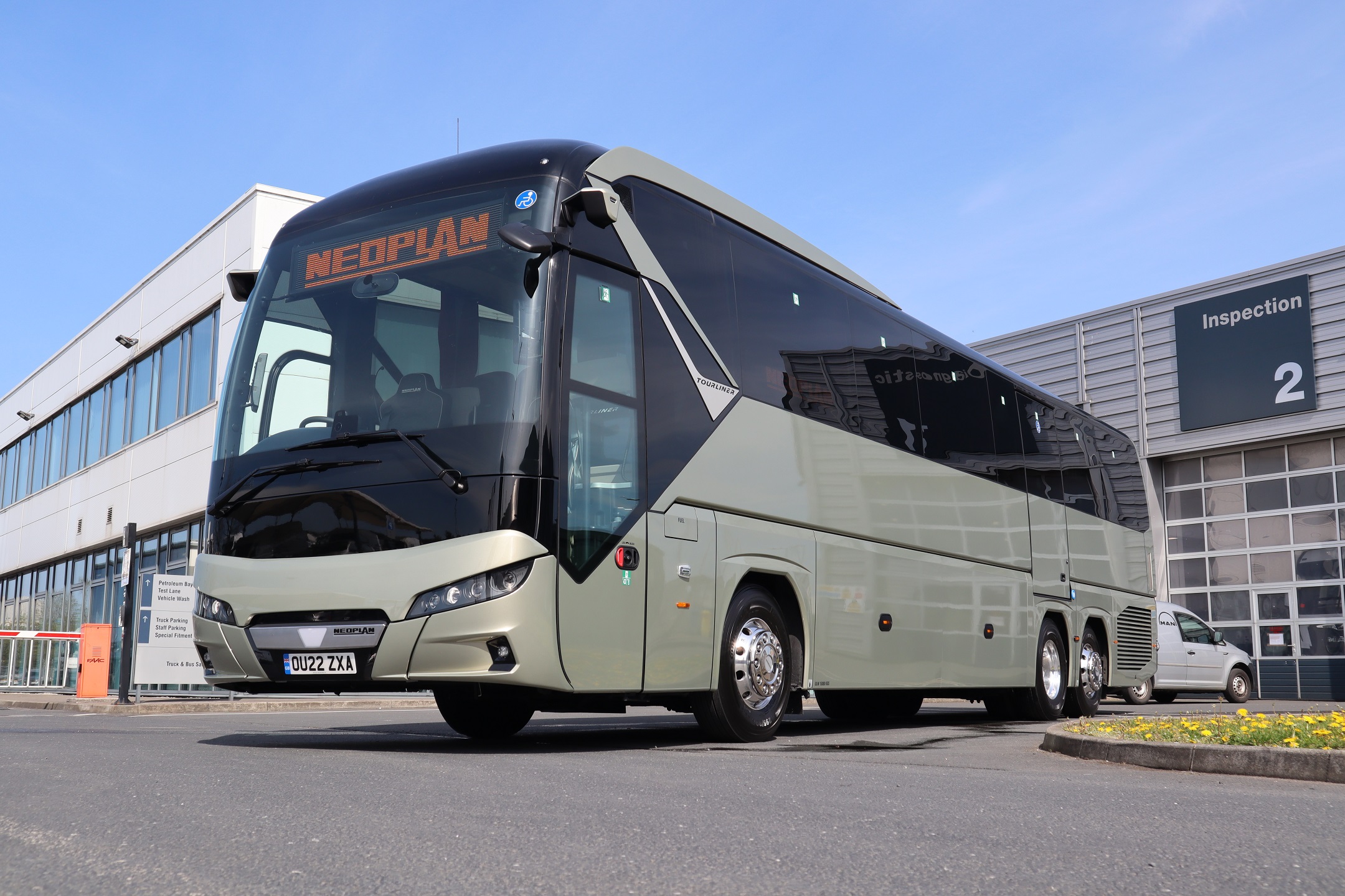 Neoplan Tourliner with MAN OptiView