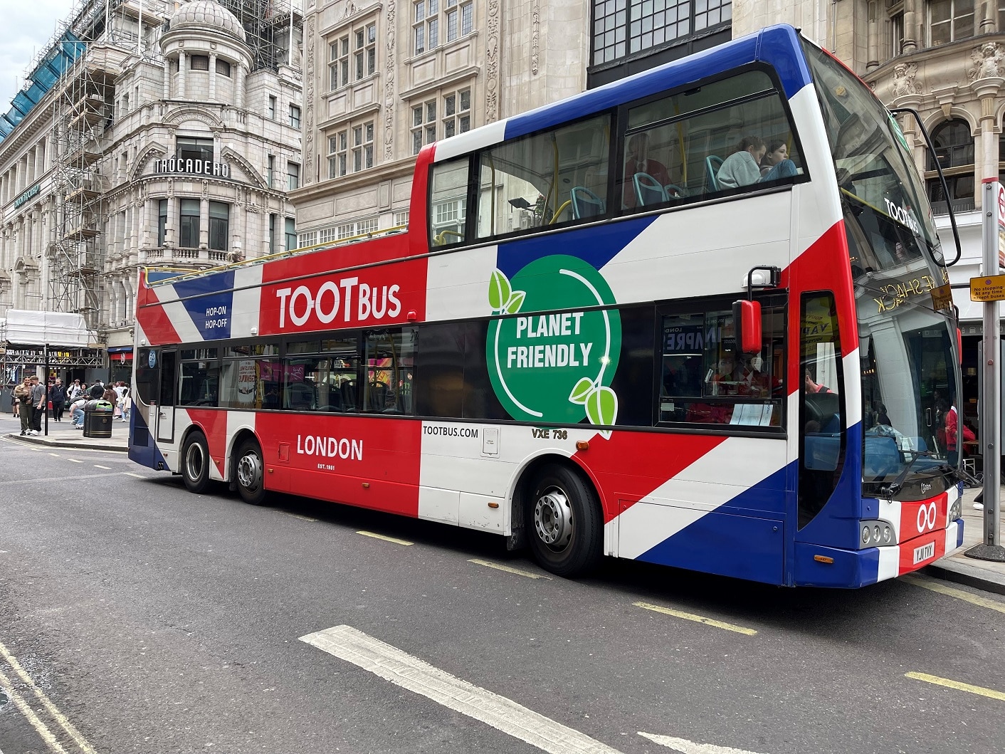 Tootbus London moves away from fossil fuels