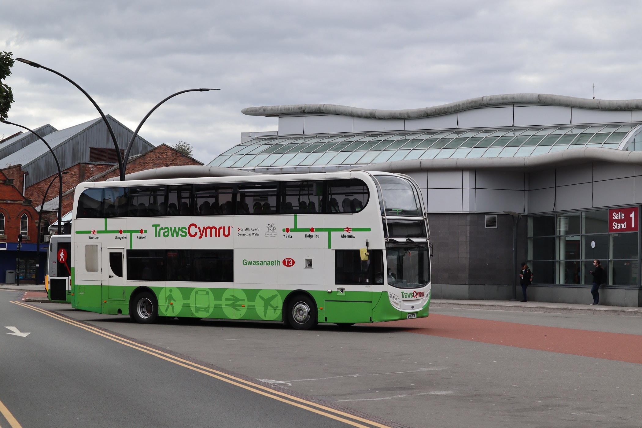 Wales zero emission bus shift to be led by TrawsCymru