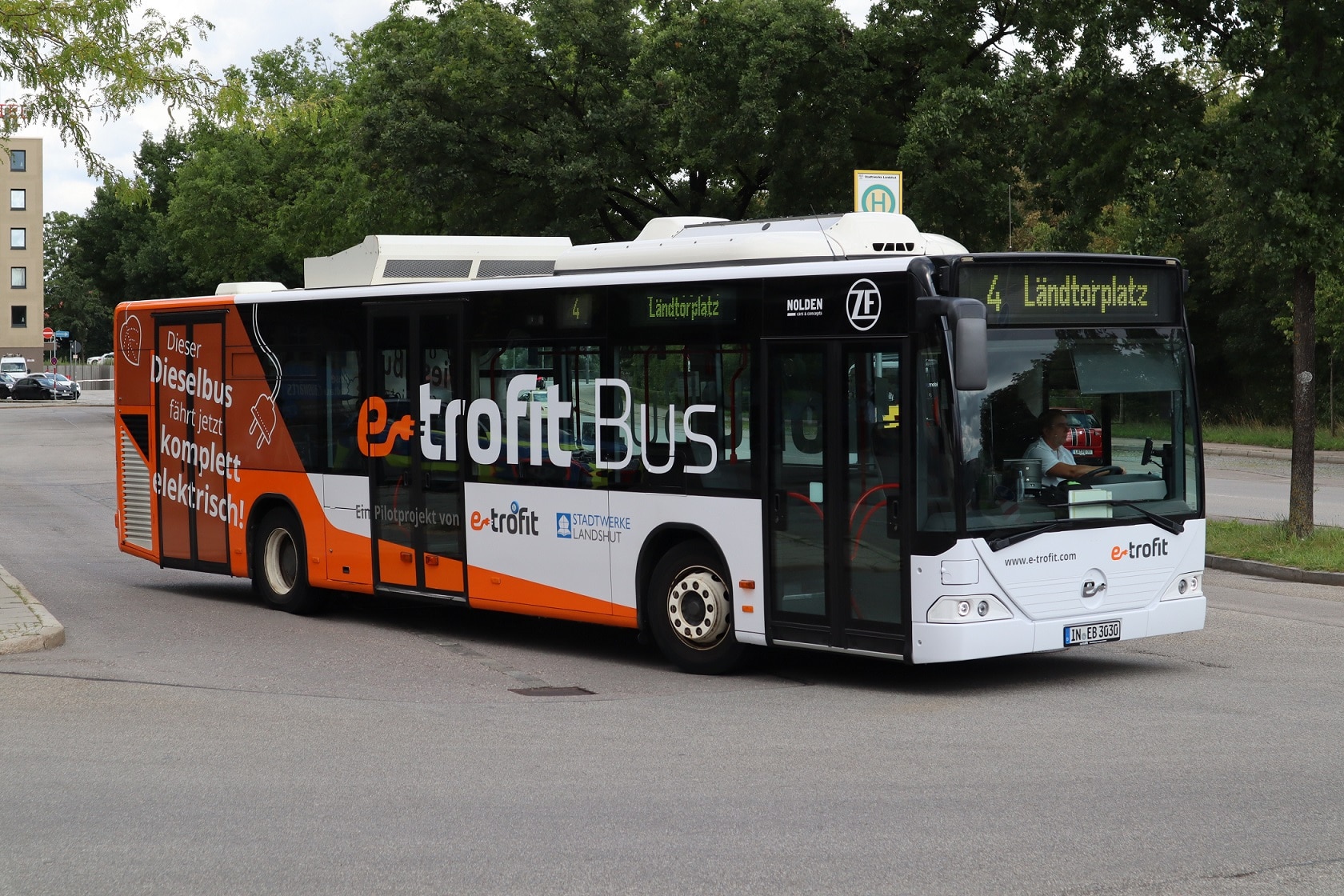 Mercedes Citaro bus having undergone repower to battery electric