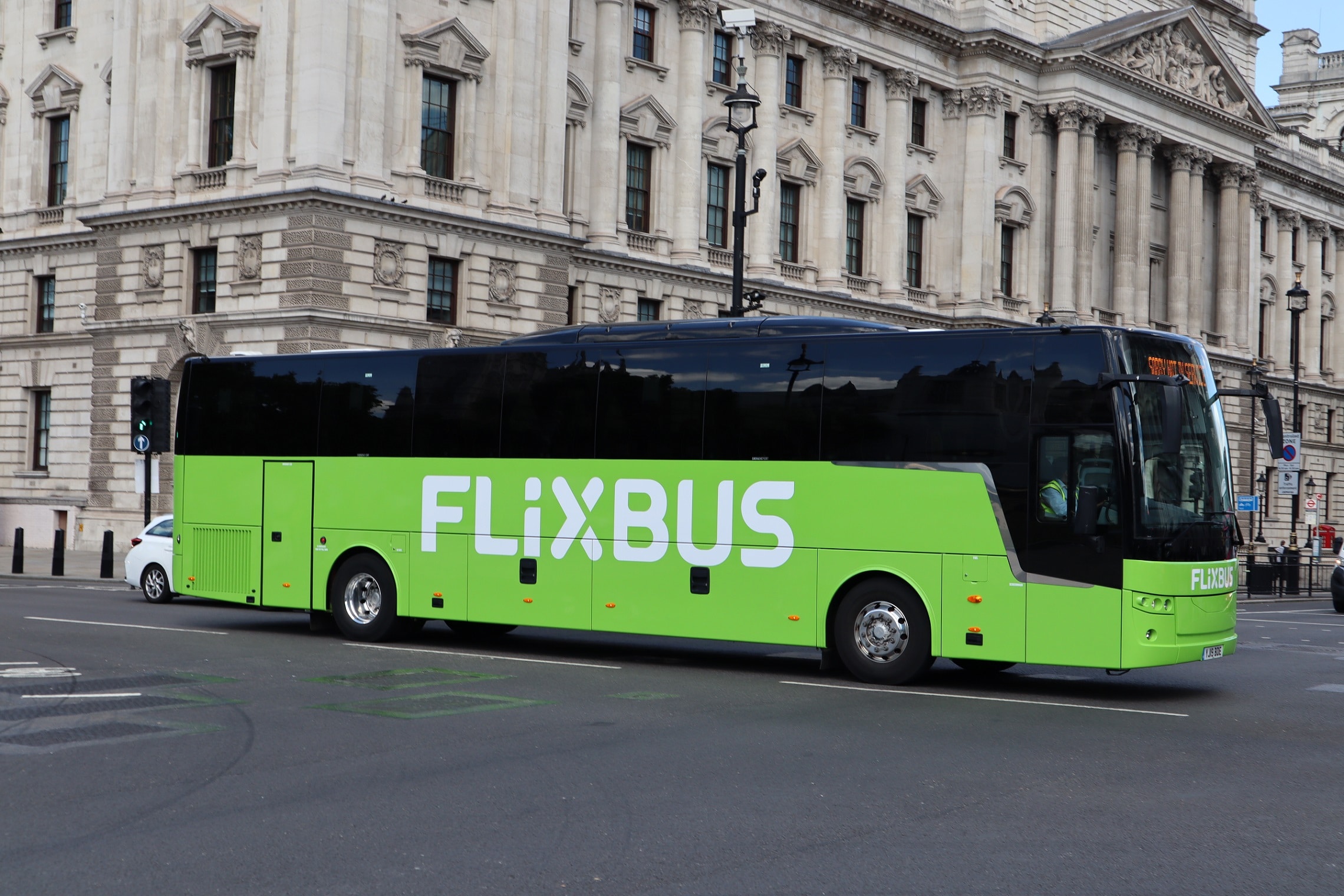 FlixBus UK growth plans ahead of trajectory