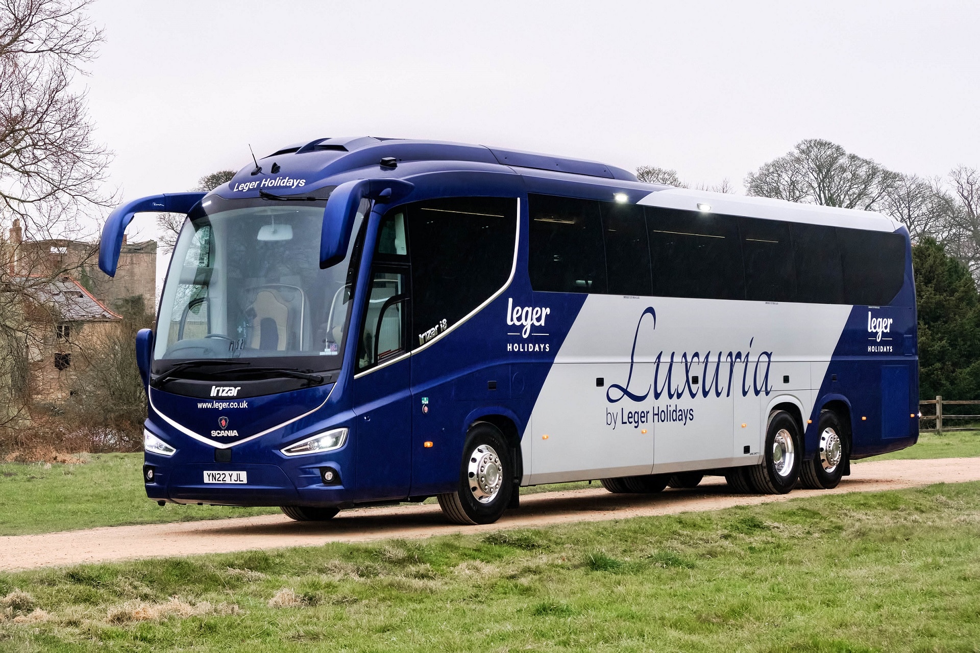 Scania Irizar i8 in Leger Luxuria livery