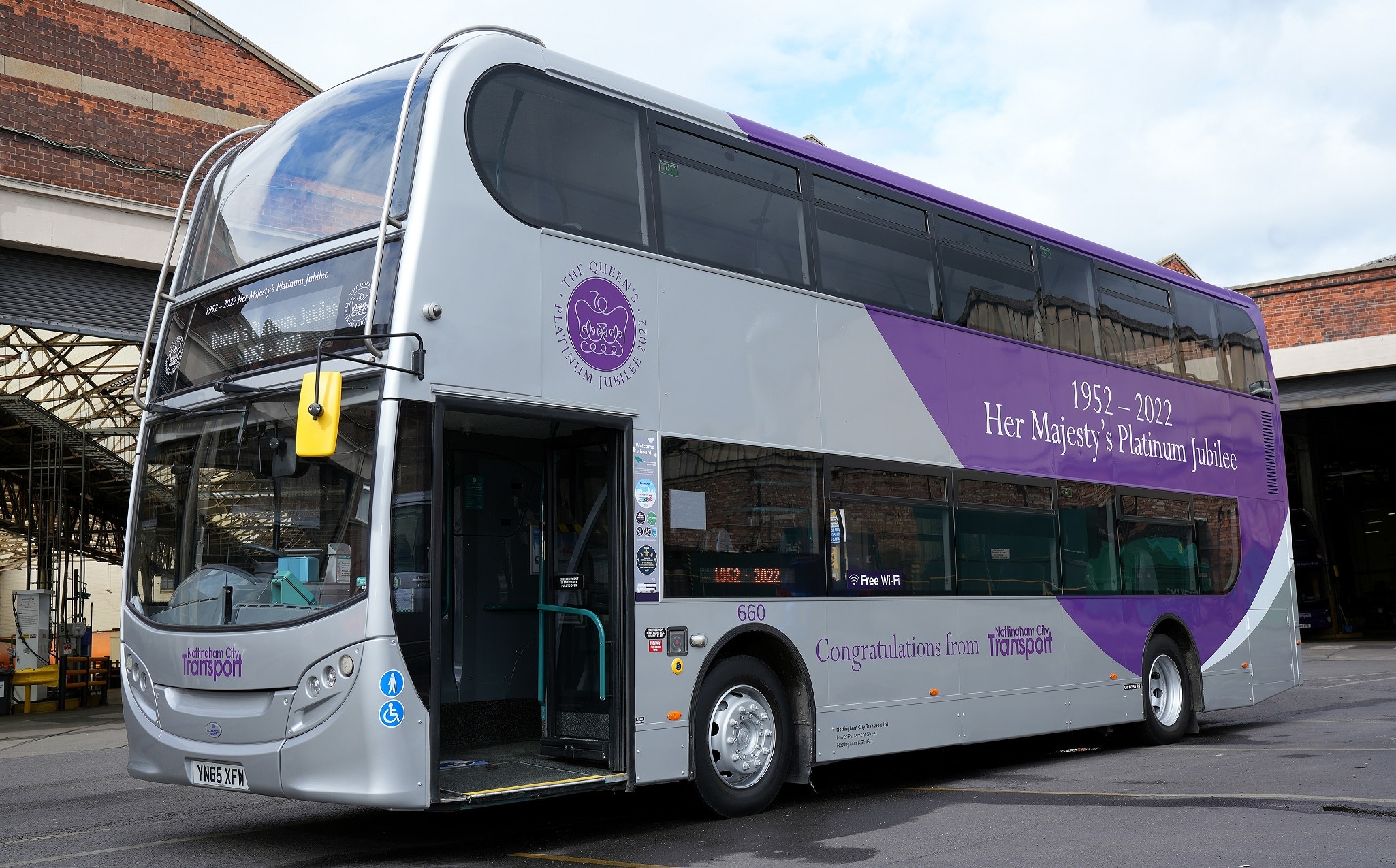 Nottingham City Transport Platinum Jubilee bus