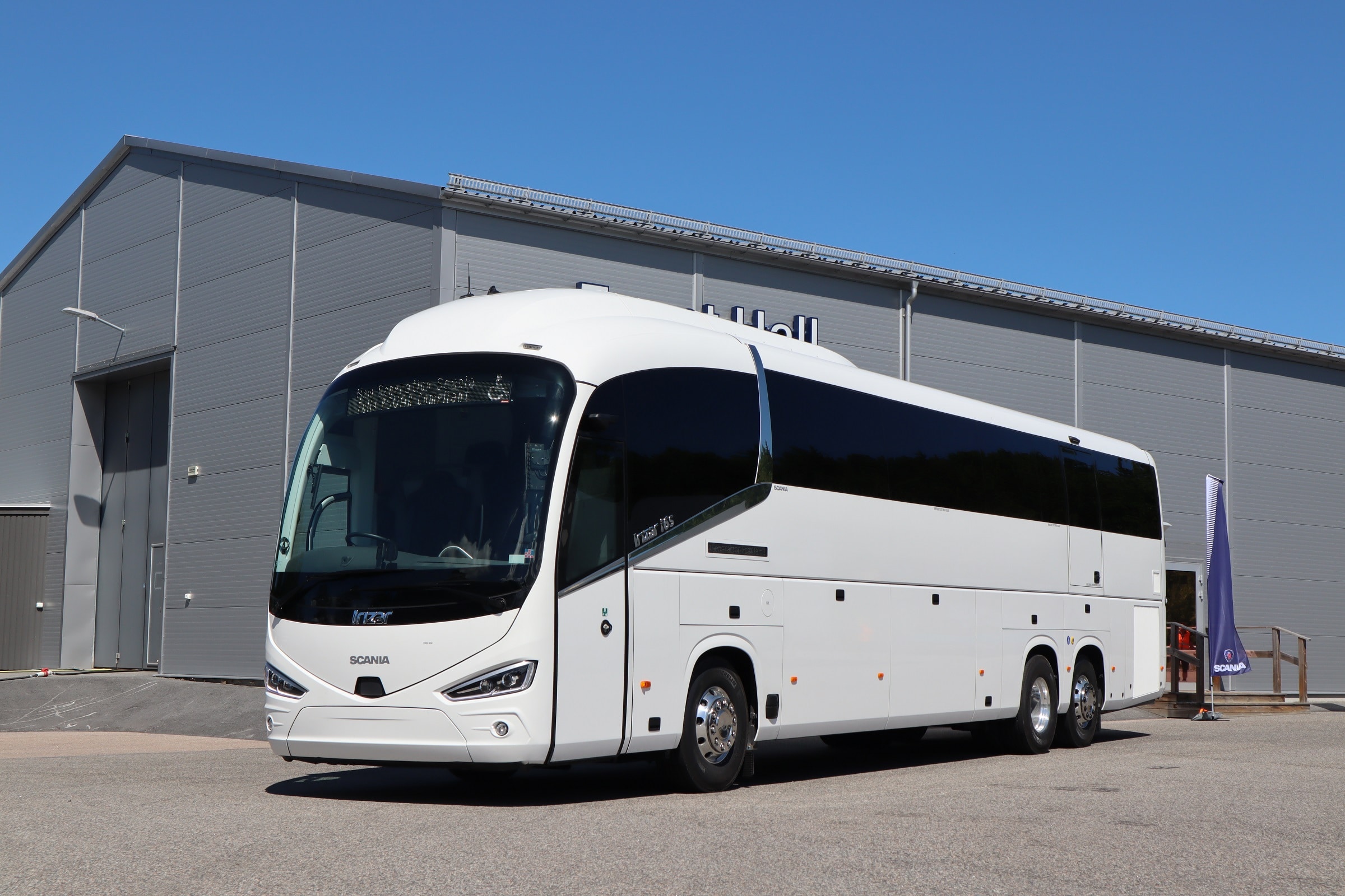 Scania Irizar i6S Efficient UK demonstrator