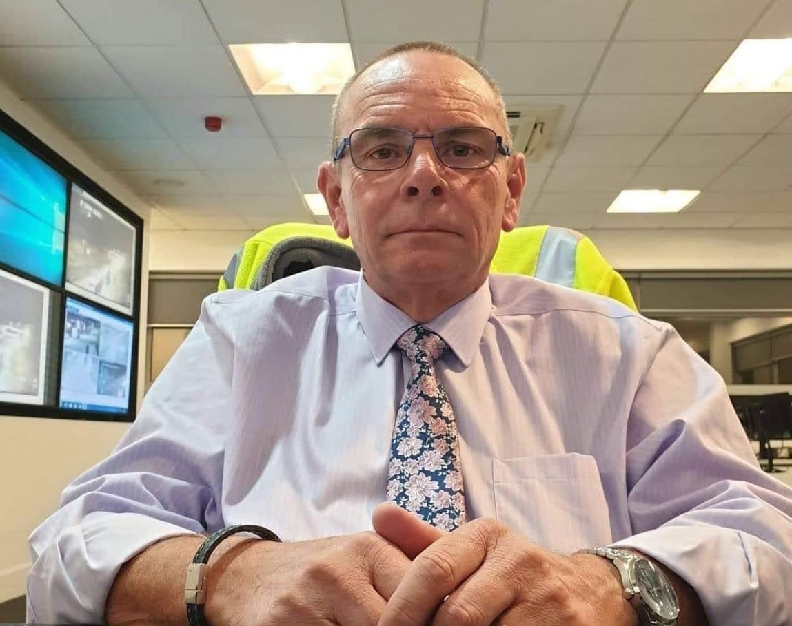 Brian Dawber retires from Reading Buses