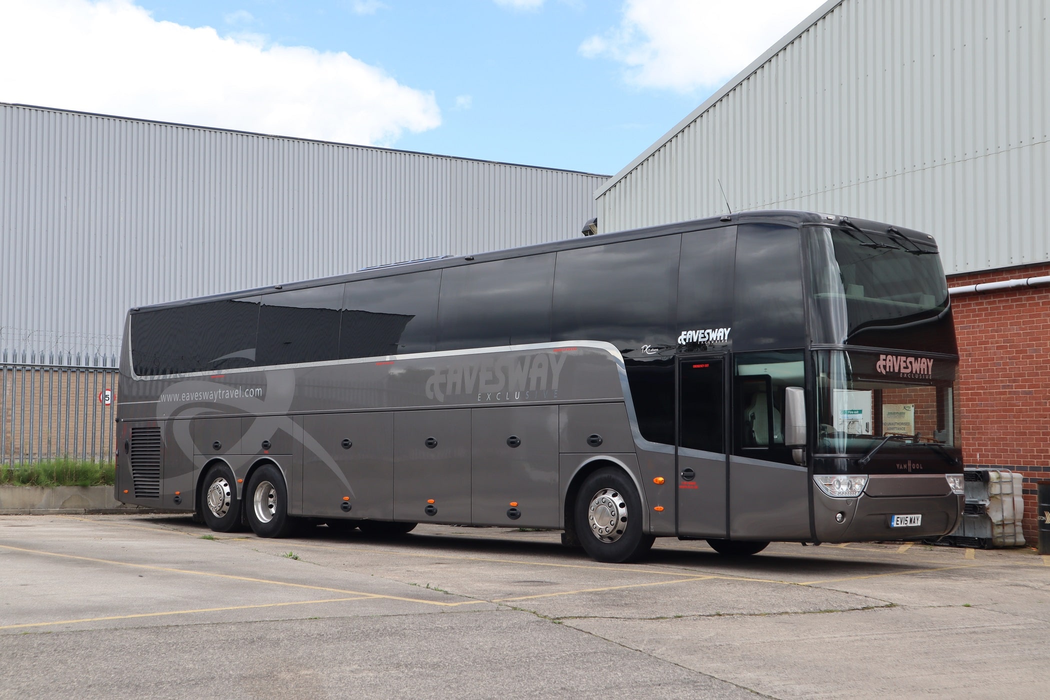 Eavesway Exclusive Van Hool Altano