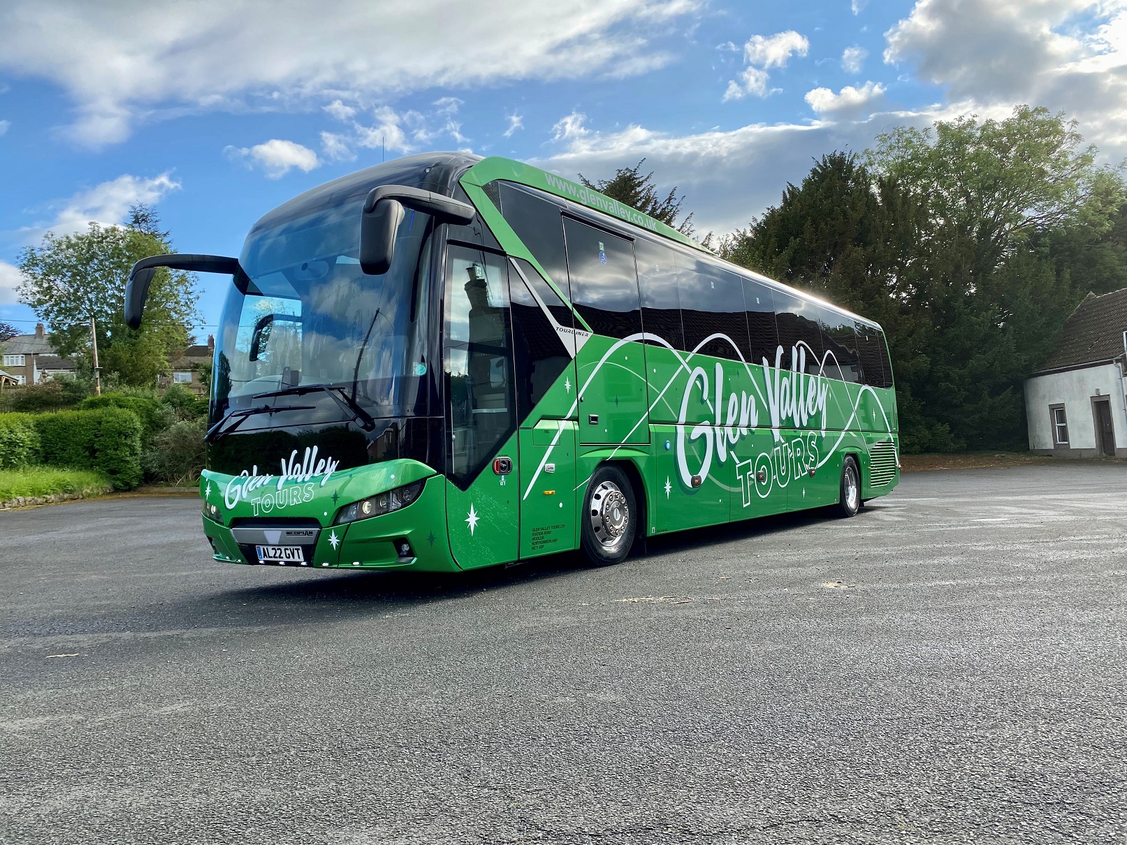 PSVAR Neoplan Tourliner of Glen Valley Tours