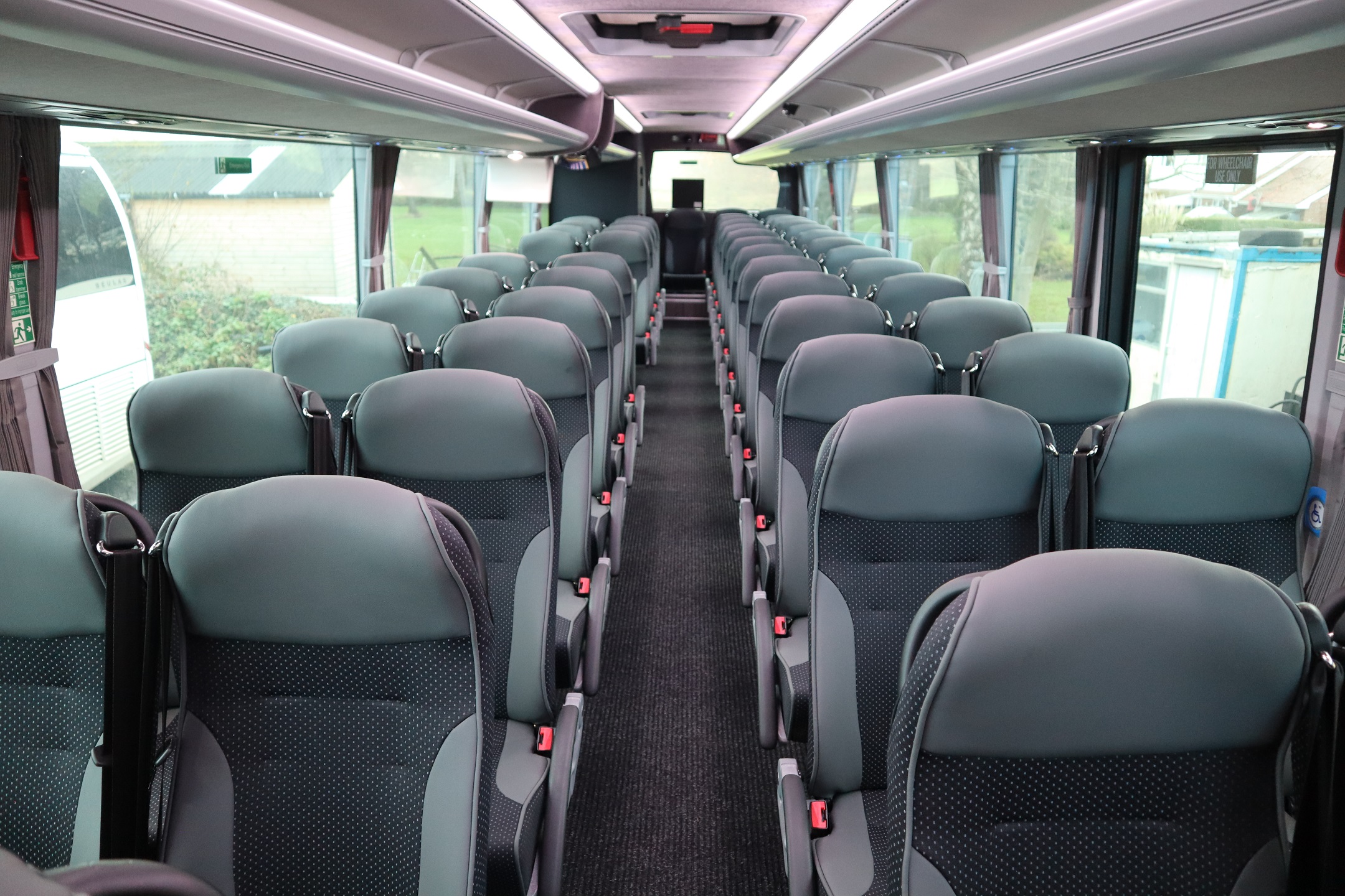 BASE to launch MOBIpeople Premium 350 coach