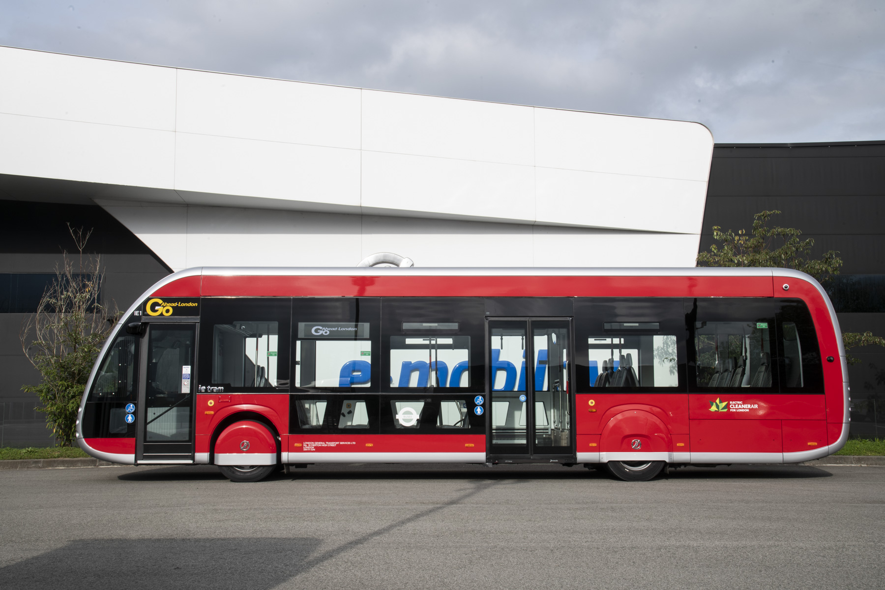 Irizar ie tram for Go-Ahead London