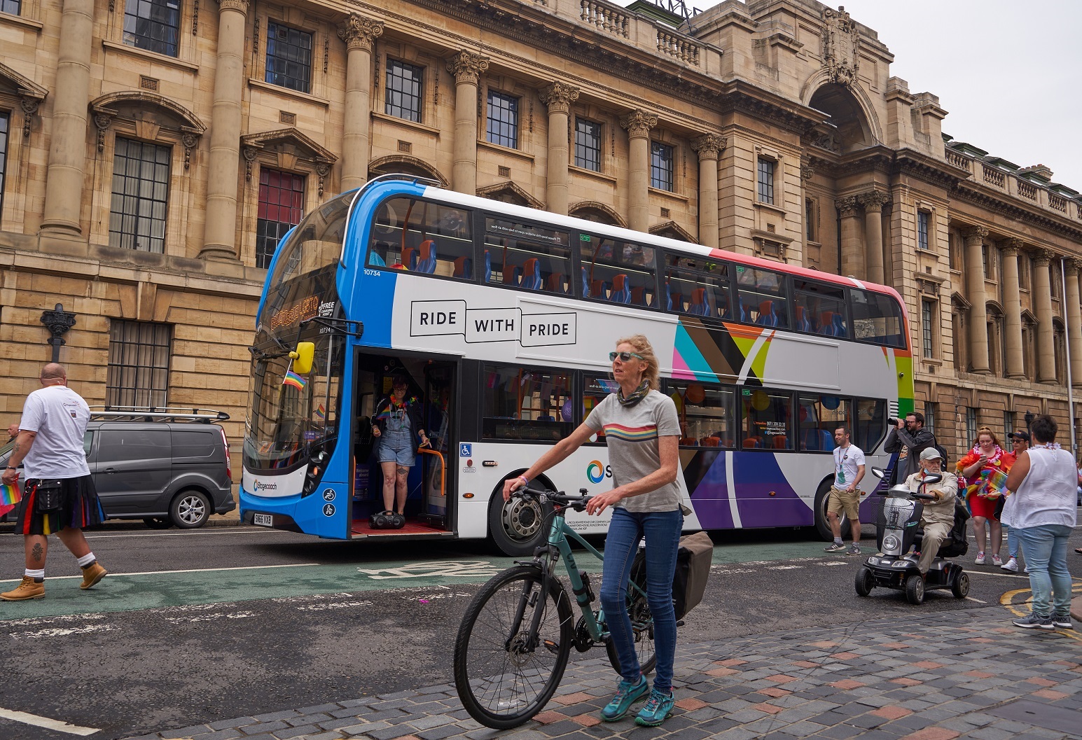 Stagecoach Hull strike threatens network, operator claims