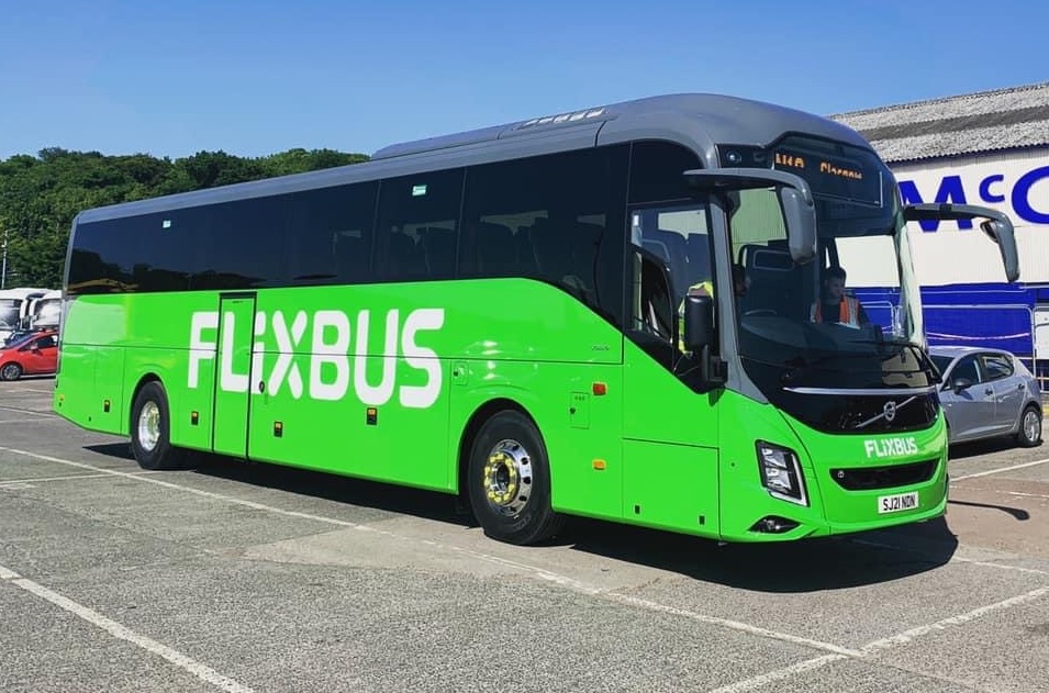 FlixBus and Volvo agree on standard coach specification