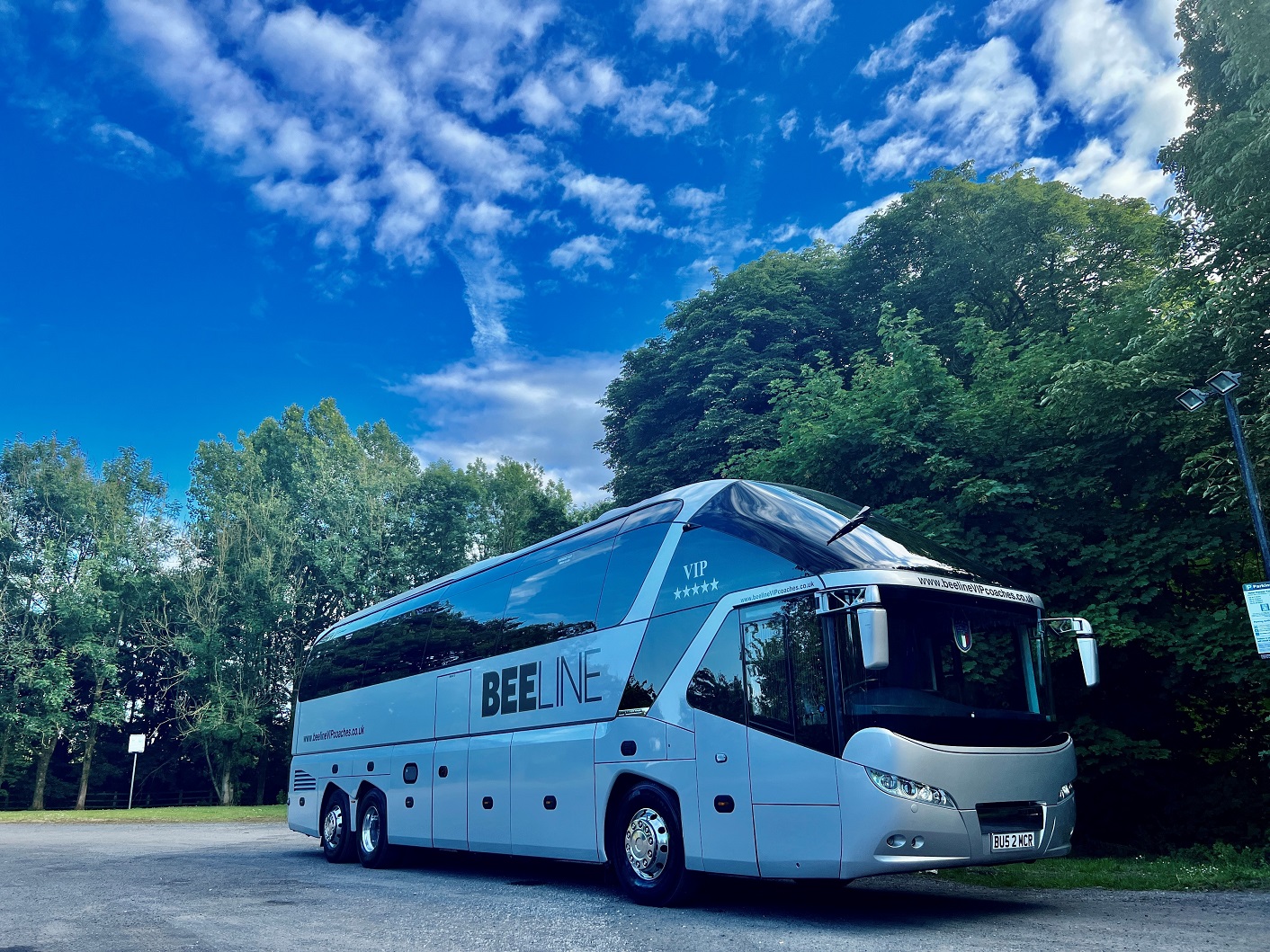 Beeline VIP Coaches Neoplan Starliner