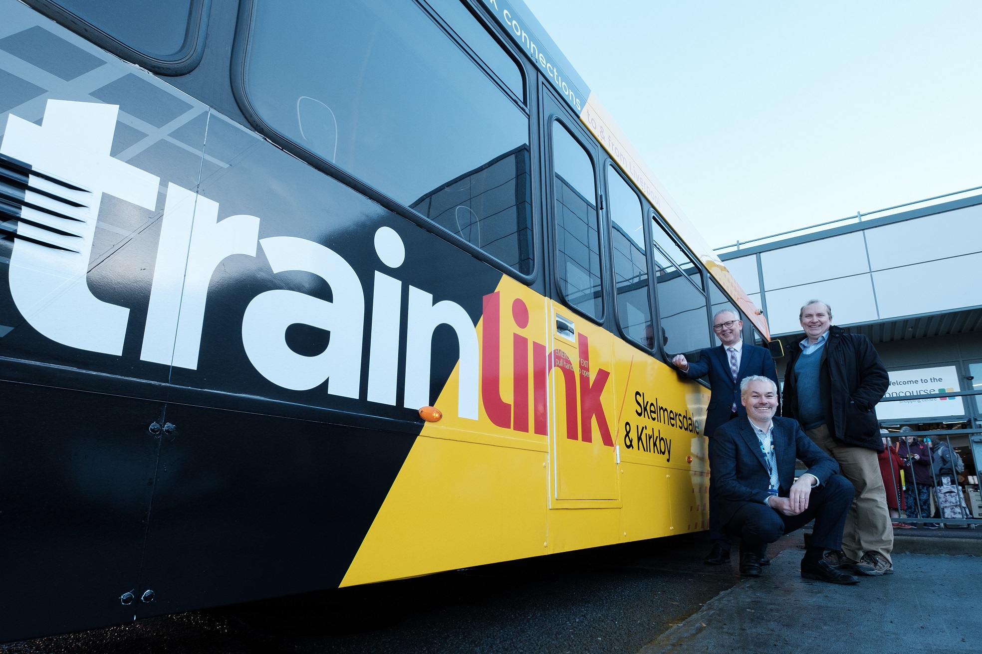 Trainlink 319 bus begins in Lancashire