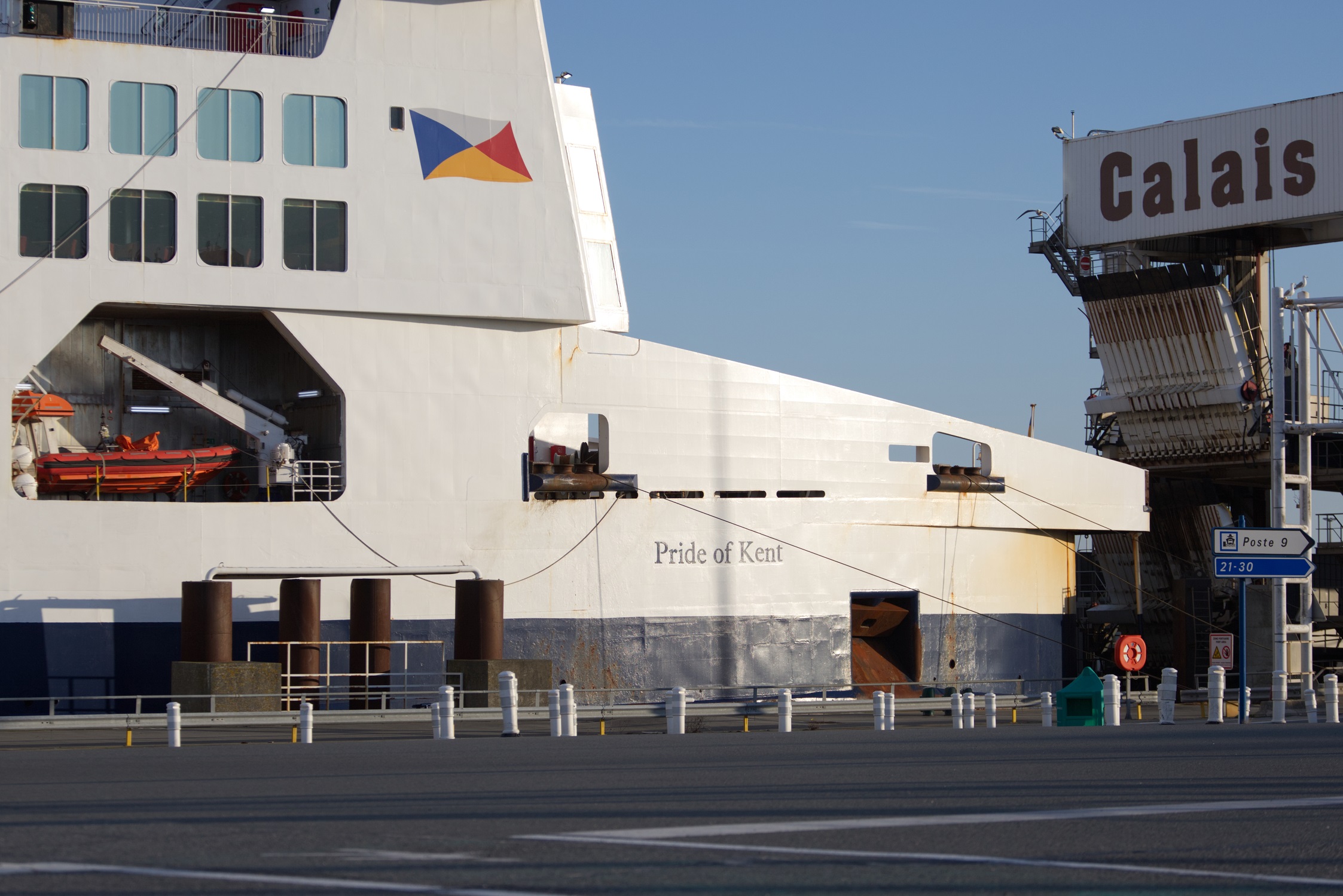 Delays at Calais port hit returning coach traffic in February 2023