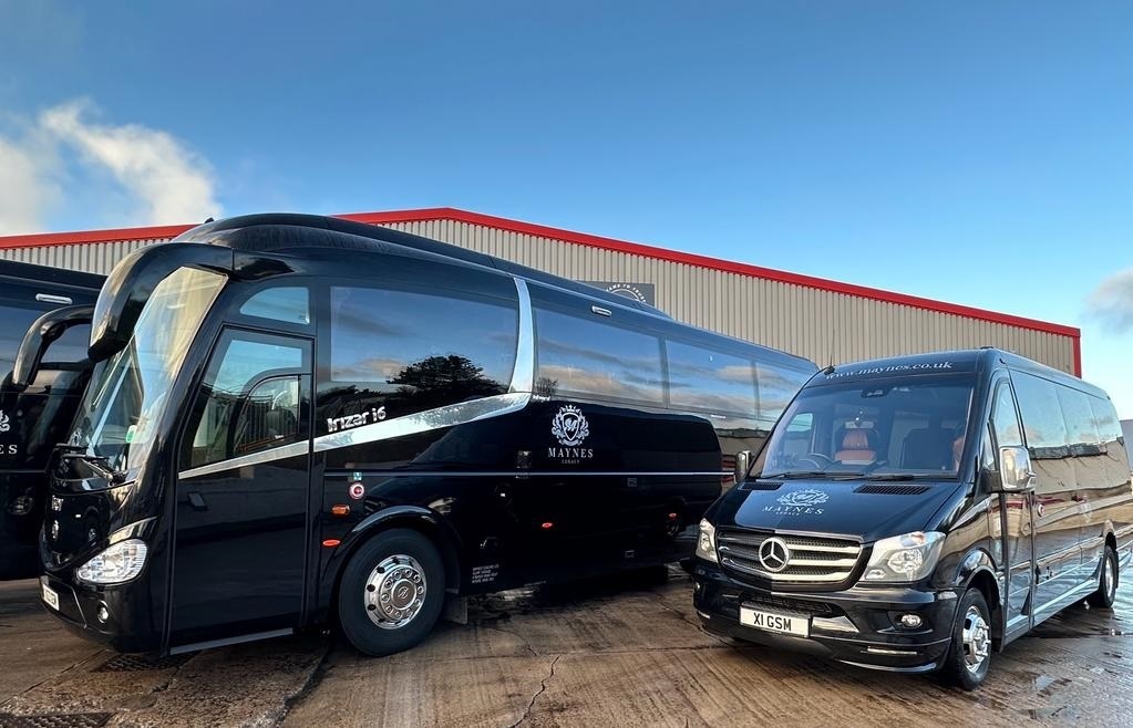 Irizar i6 integral and Mercedes-Benz minicoach