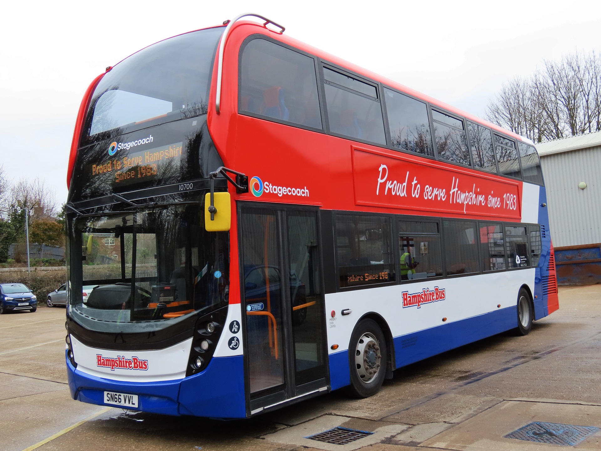 Stagecoach South Enviro400 in Hampshire Bus livery