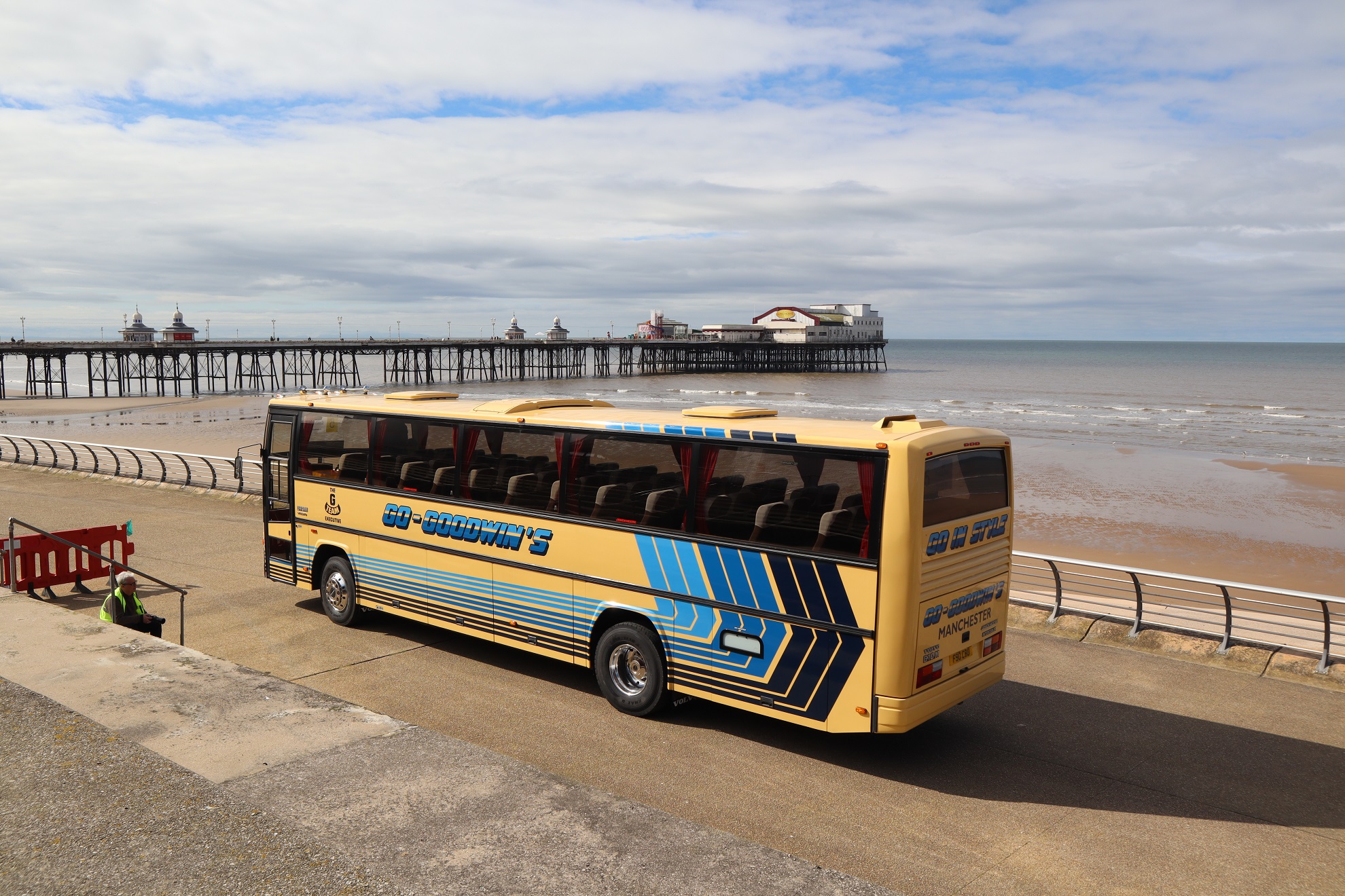 Volvo B10M Jonckheere Deauville at the 2023 UK Coach Rally