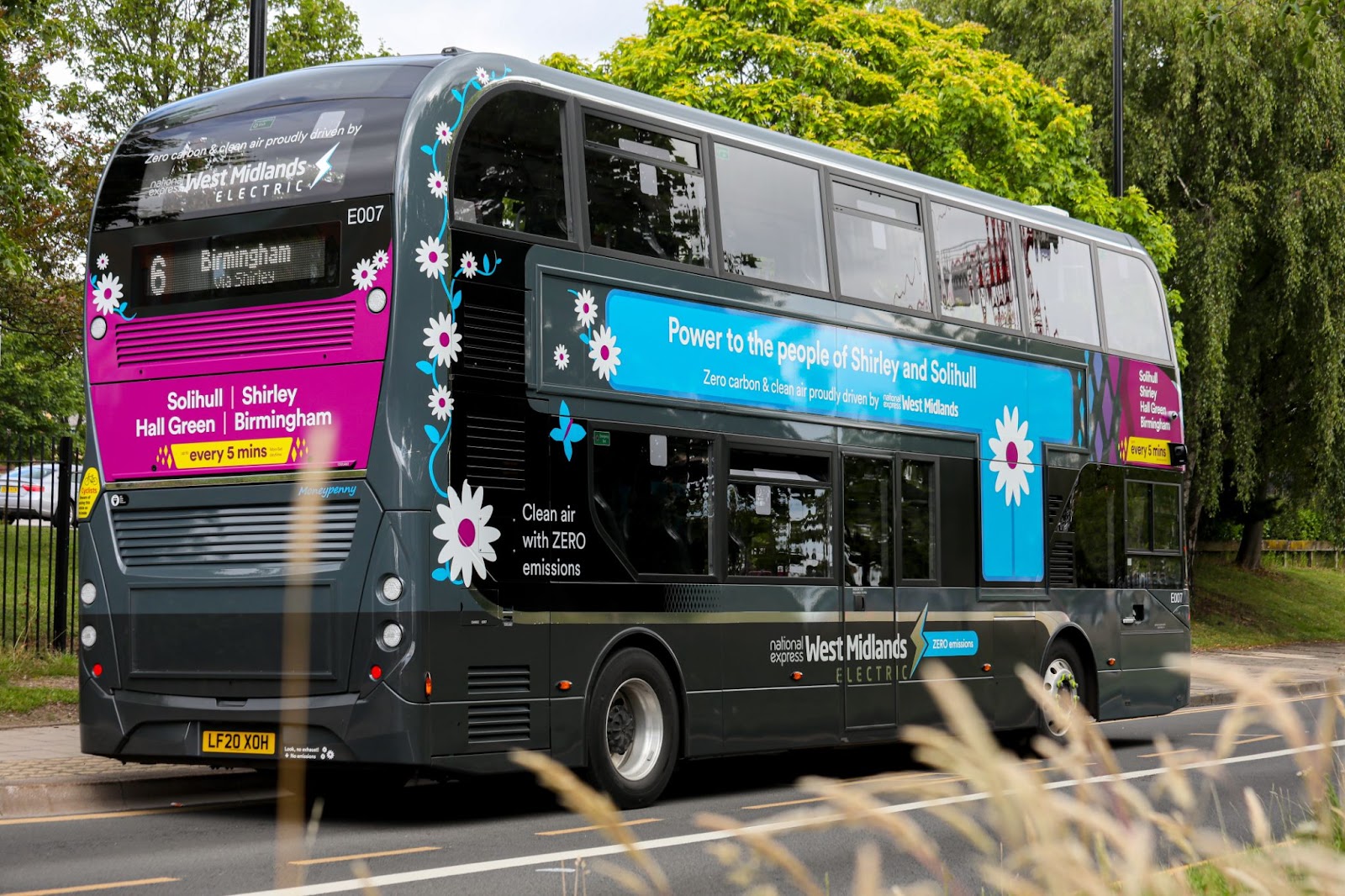 national express electric bus