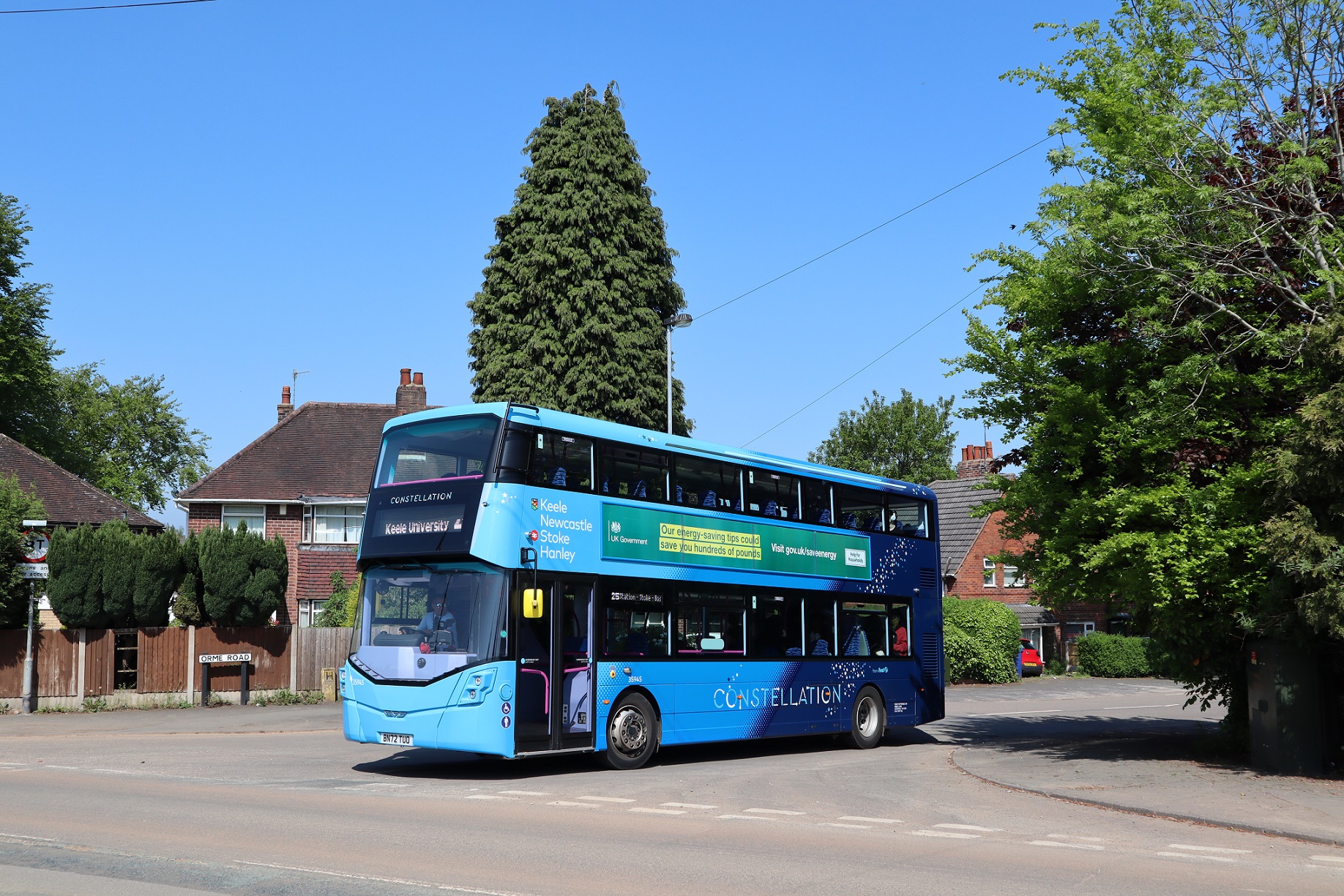 Funding for bus services in England extended into 2025