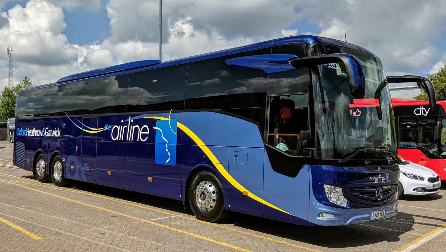 Oxford Bus Company Heathrow Mercedes