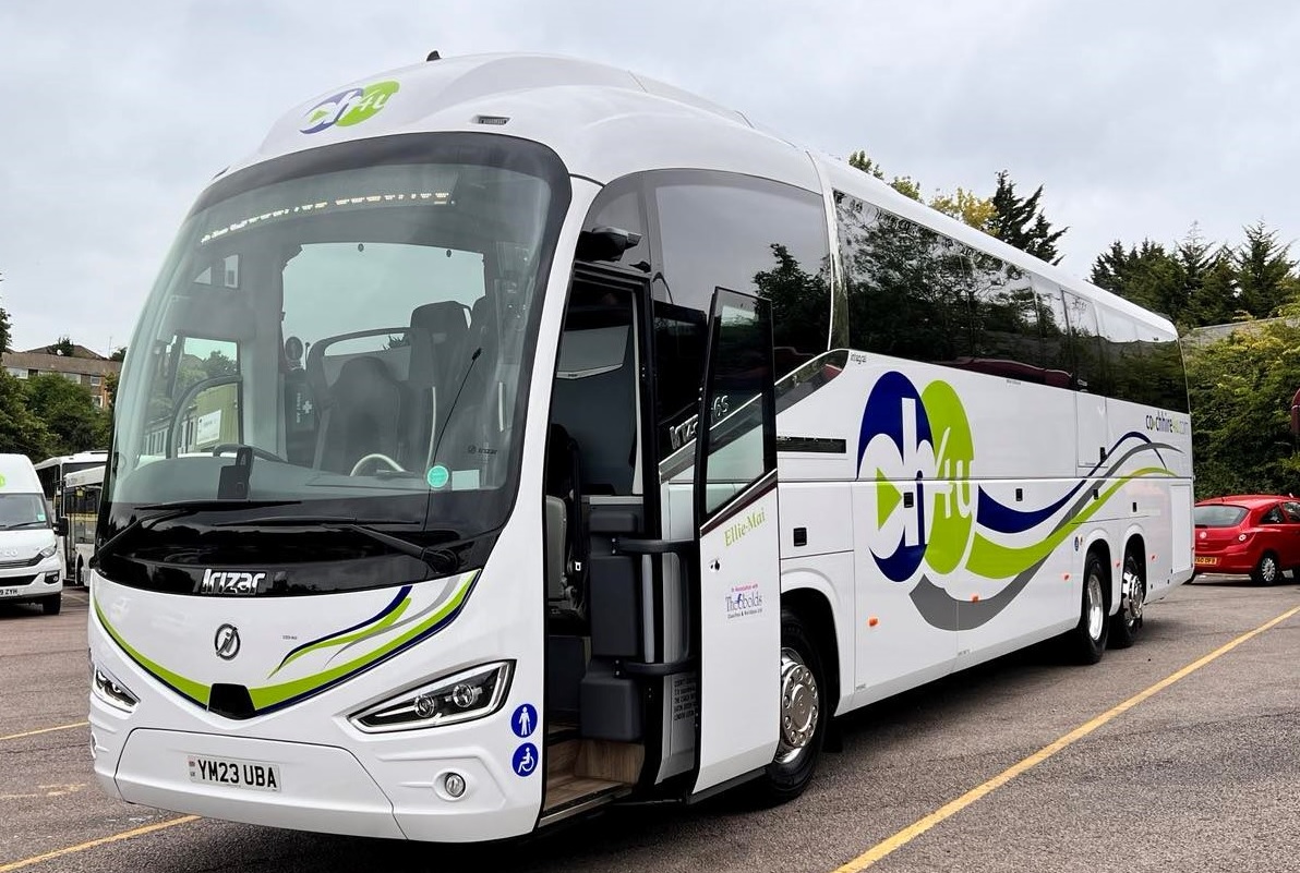 Irizar i6S Efficient integral for Coach Hire 4 U