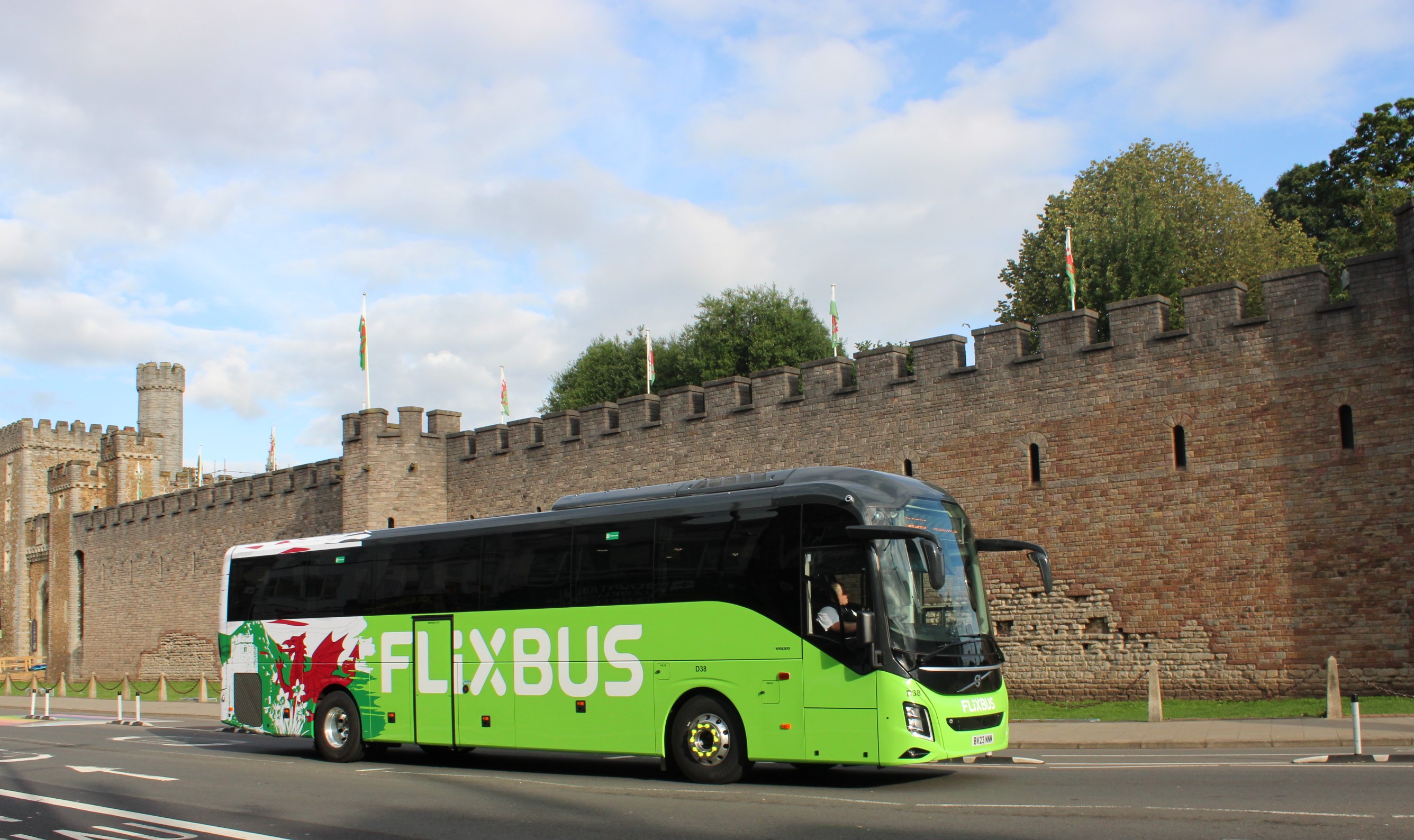 FlixBus - Cardiff Castle