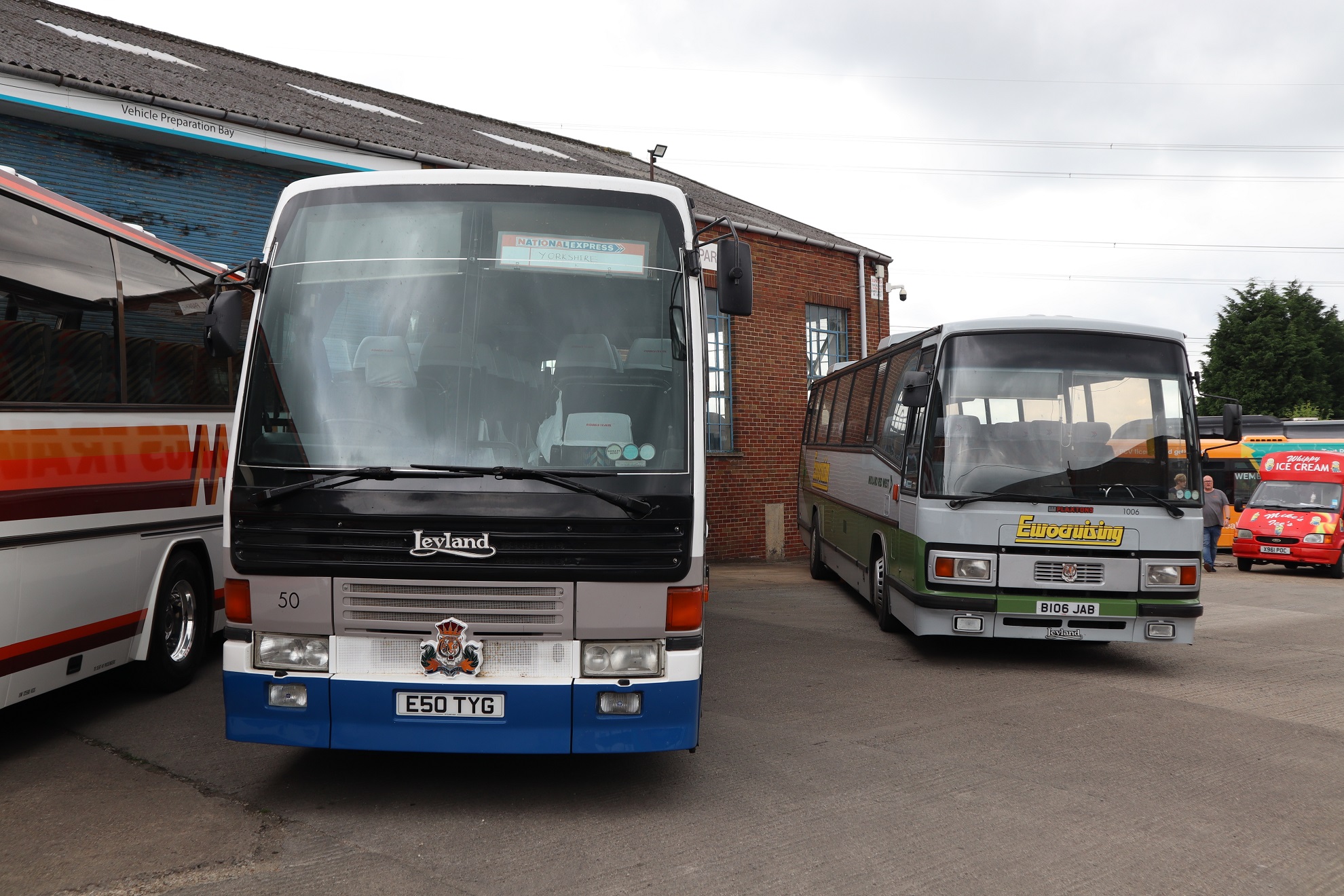 Leyland Royal Tiger Doyen and Leyland Tiger