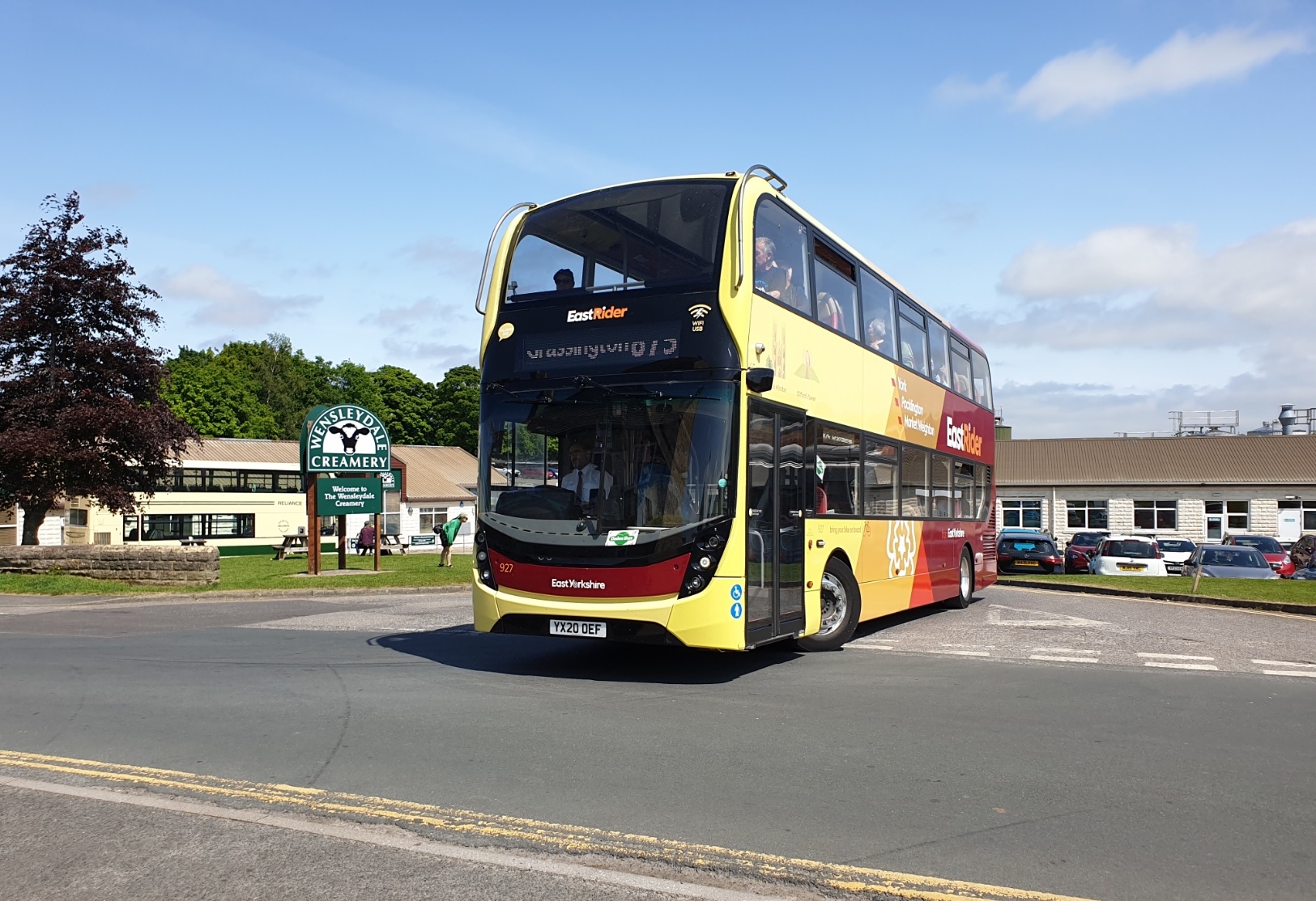 DalesBus reaches half a million total weekend customers