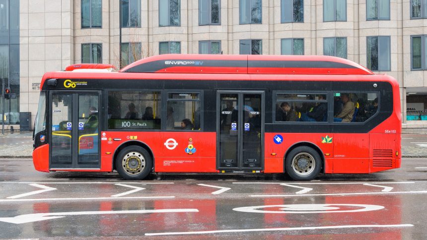 152 more electric buses for London
