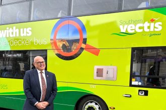 southern vectis enviro 400