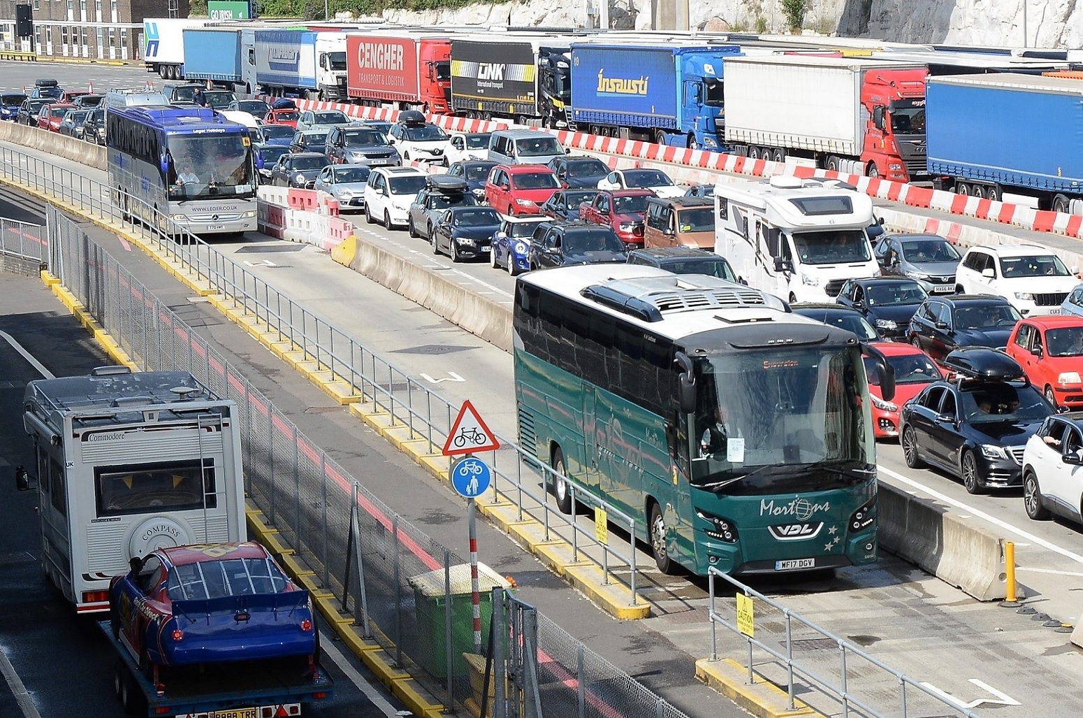 EU Entry Exit System fears for coach operators at Dover