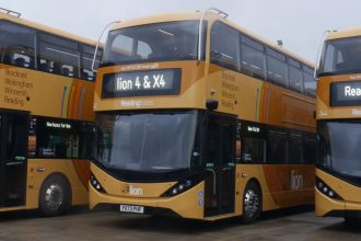 Reading Buses lion 4/X4