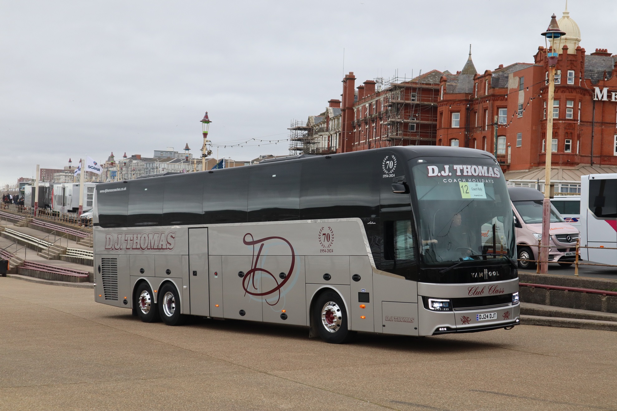 Van Hool T16 Astron of DJ Thomas Coaches