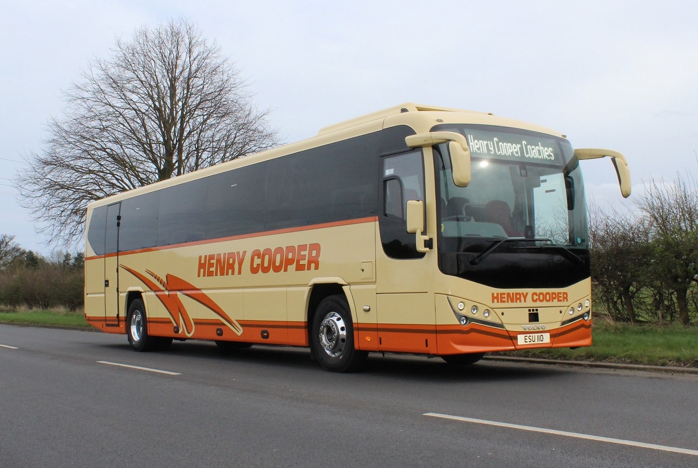 Volvo B8R Plaxton Leopard with Henry Cooper Coaches